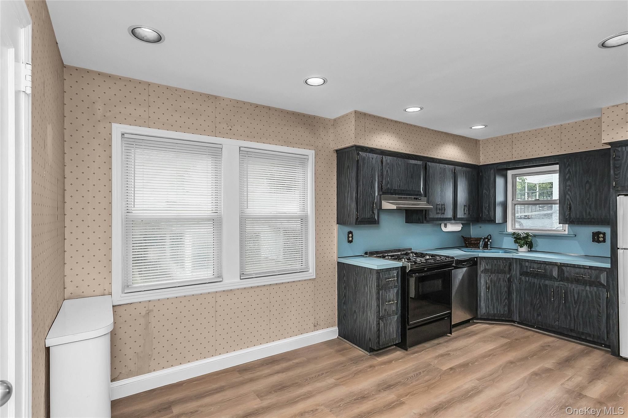 5 Sobro Avenue – For Sale photo 5