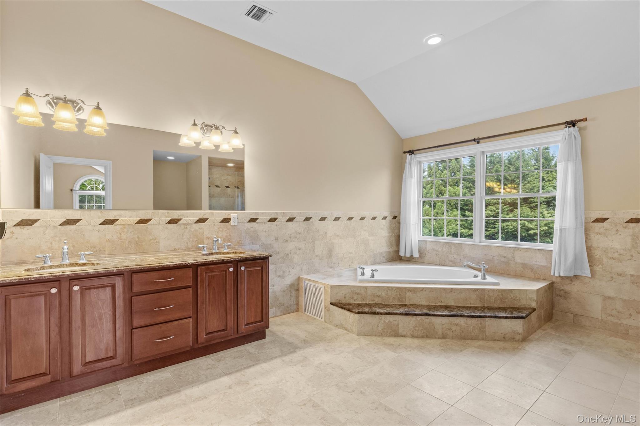 90 Caiola Court – For Sale photo 27