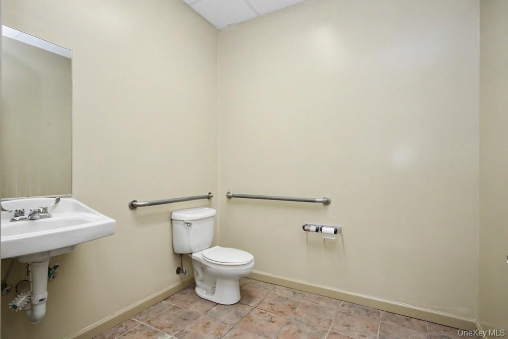 5020 Us Route 9W – For Rent photo 6
