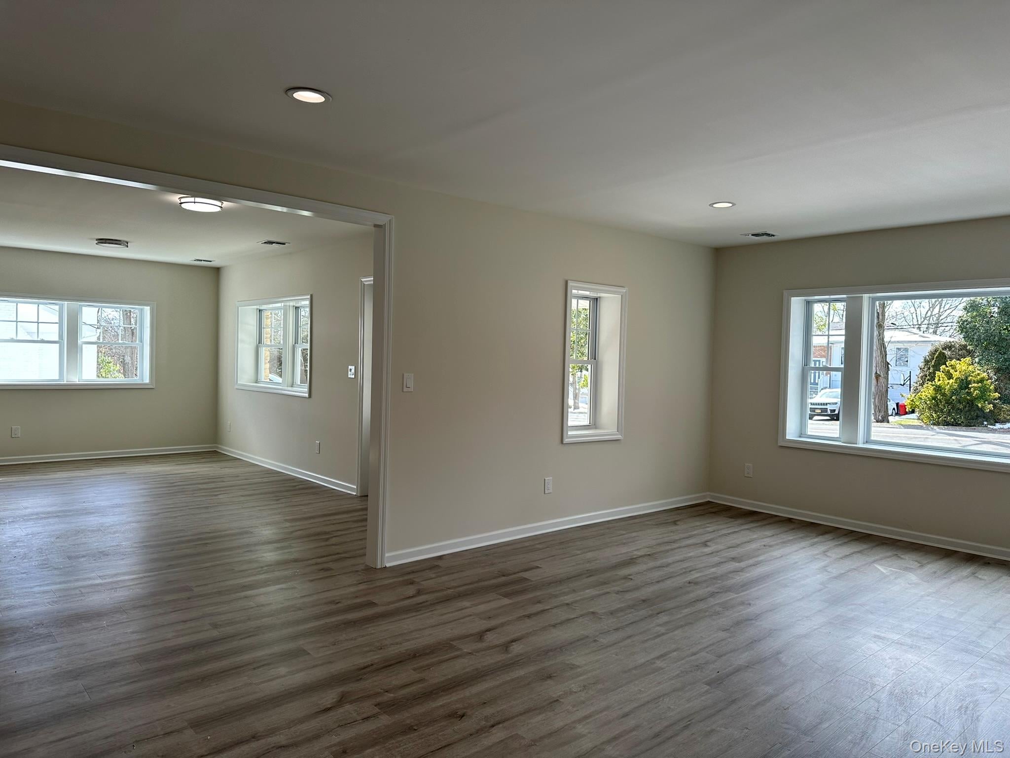 125 W Main Street – For Sale photo 7
