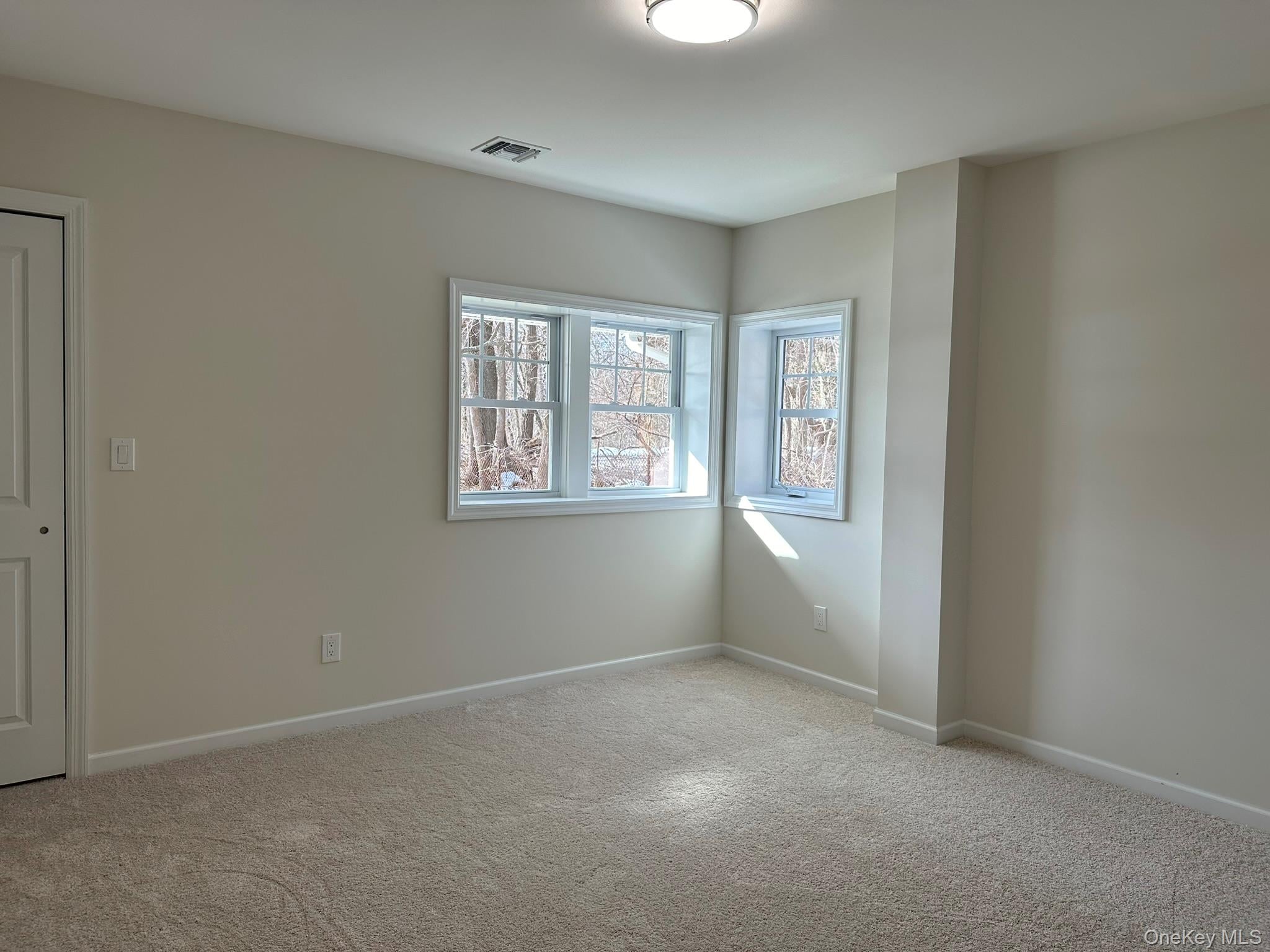 125 W Main Street – For Sale photo 23