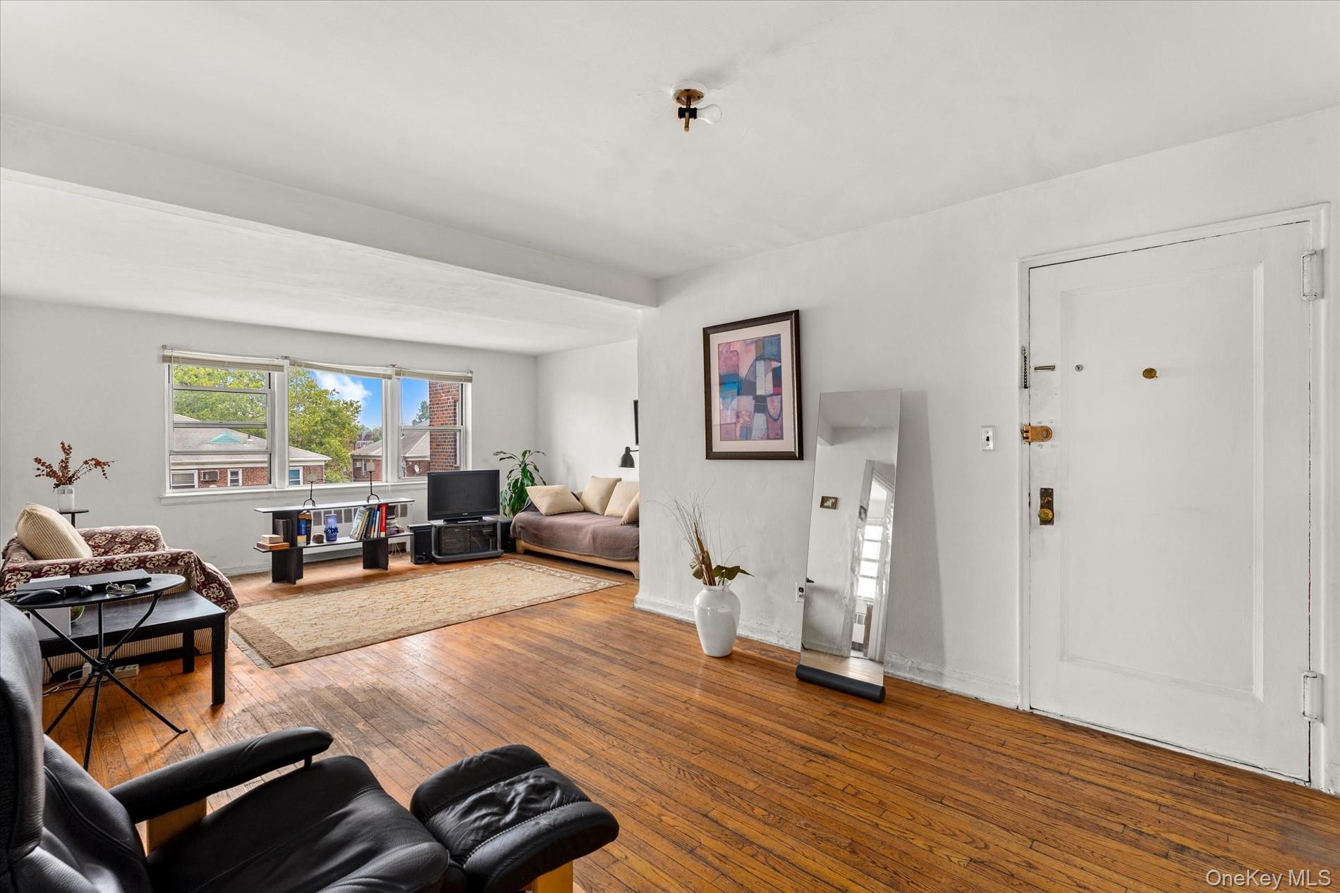 138-29 68th Drive, Unit 3C photo 2