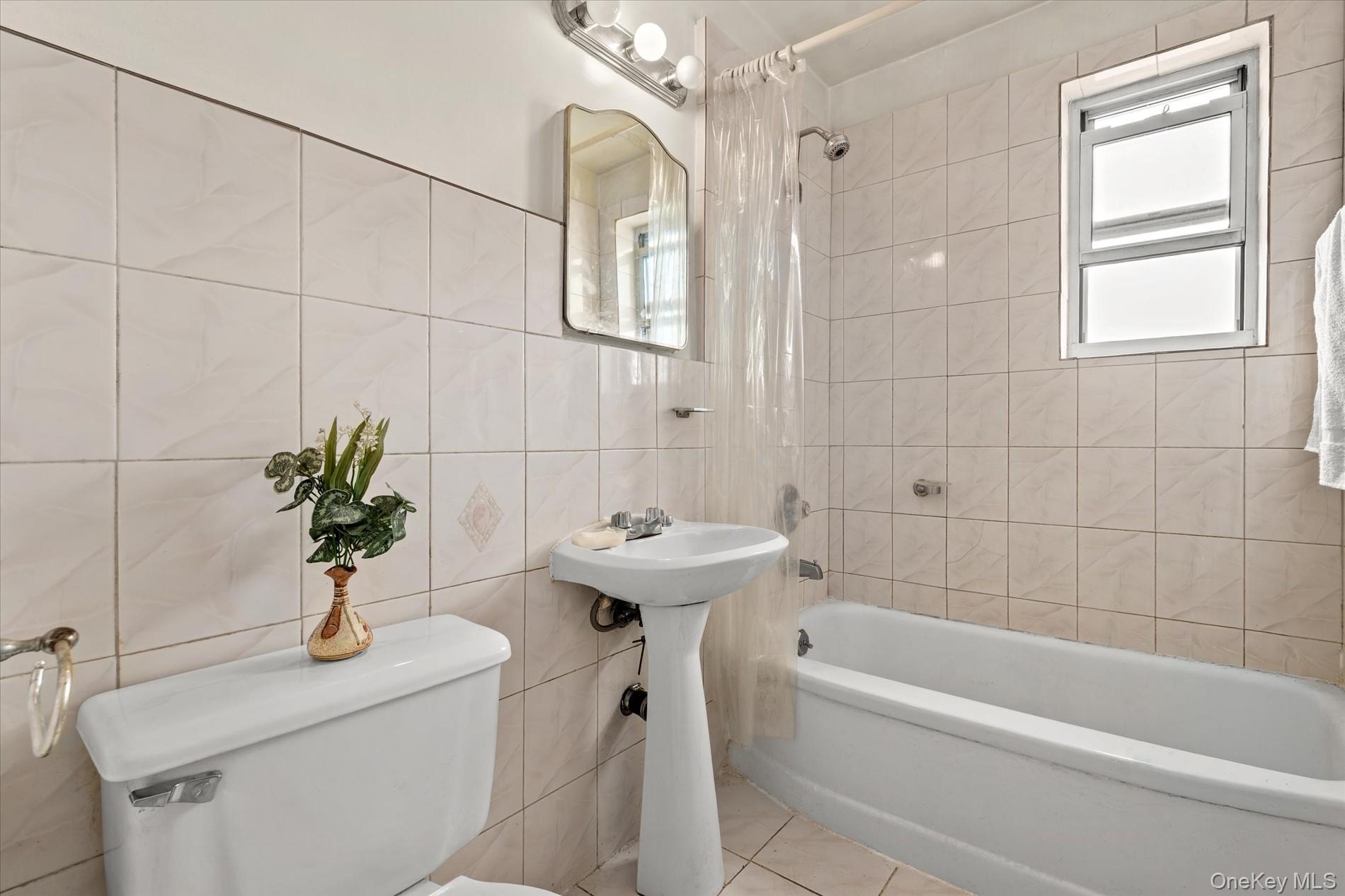 138-29 68th Drive, Unit 3C photo 11