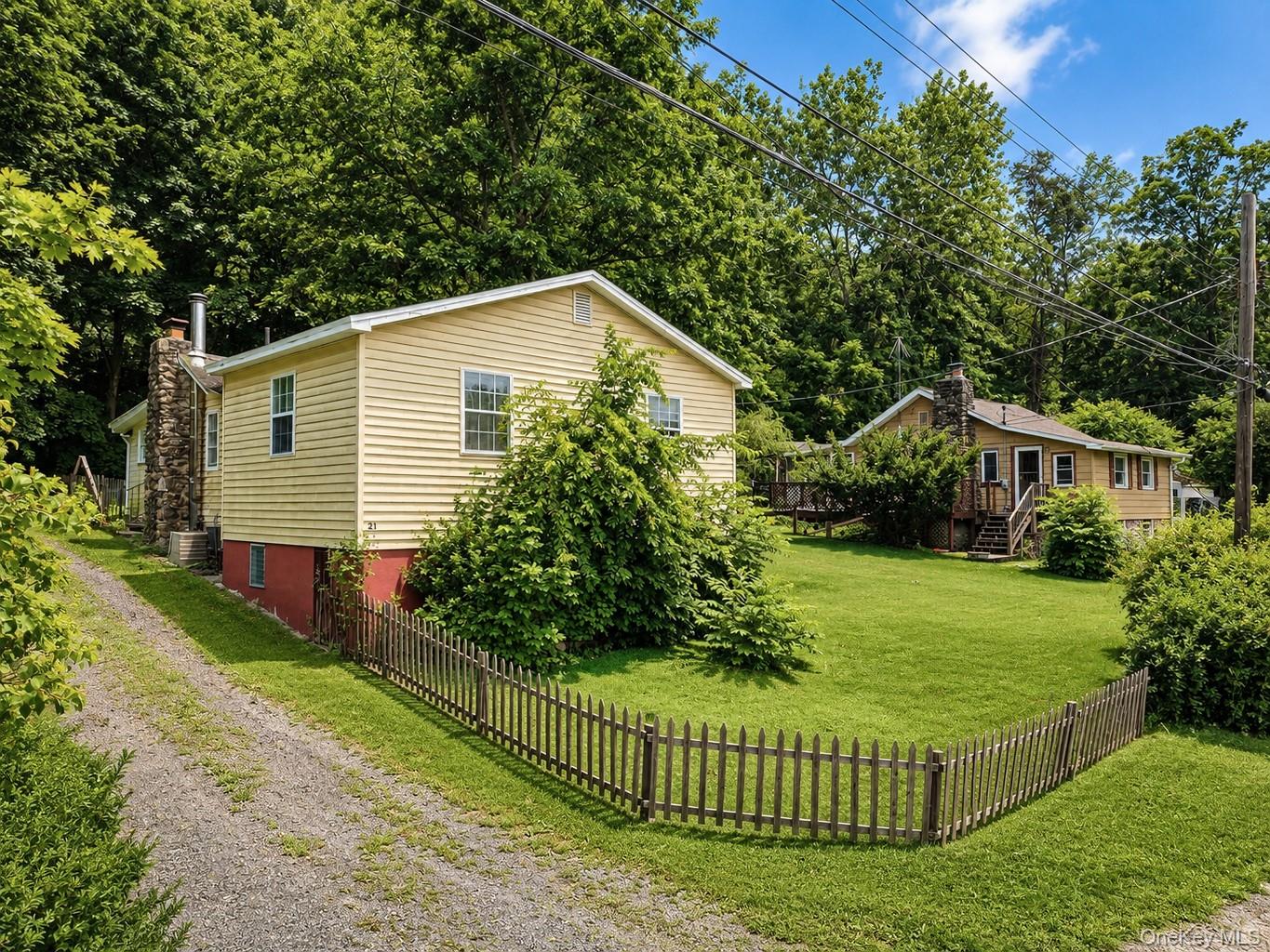 21 Grandview Trail – For Sale