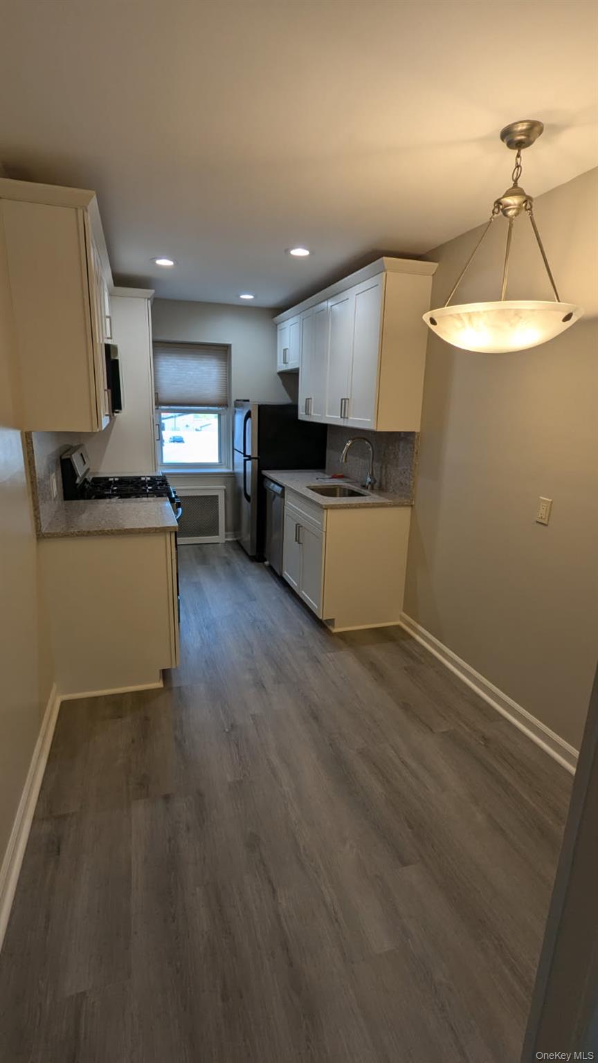 740 East Broadway, Unit 2F photo 8