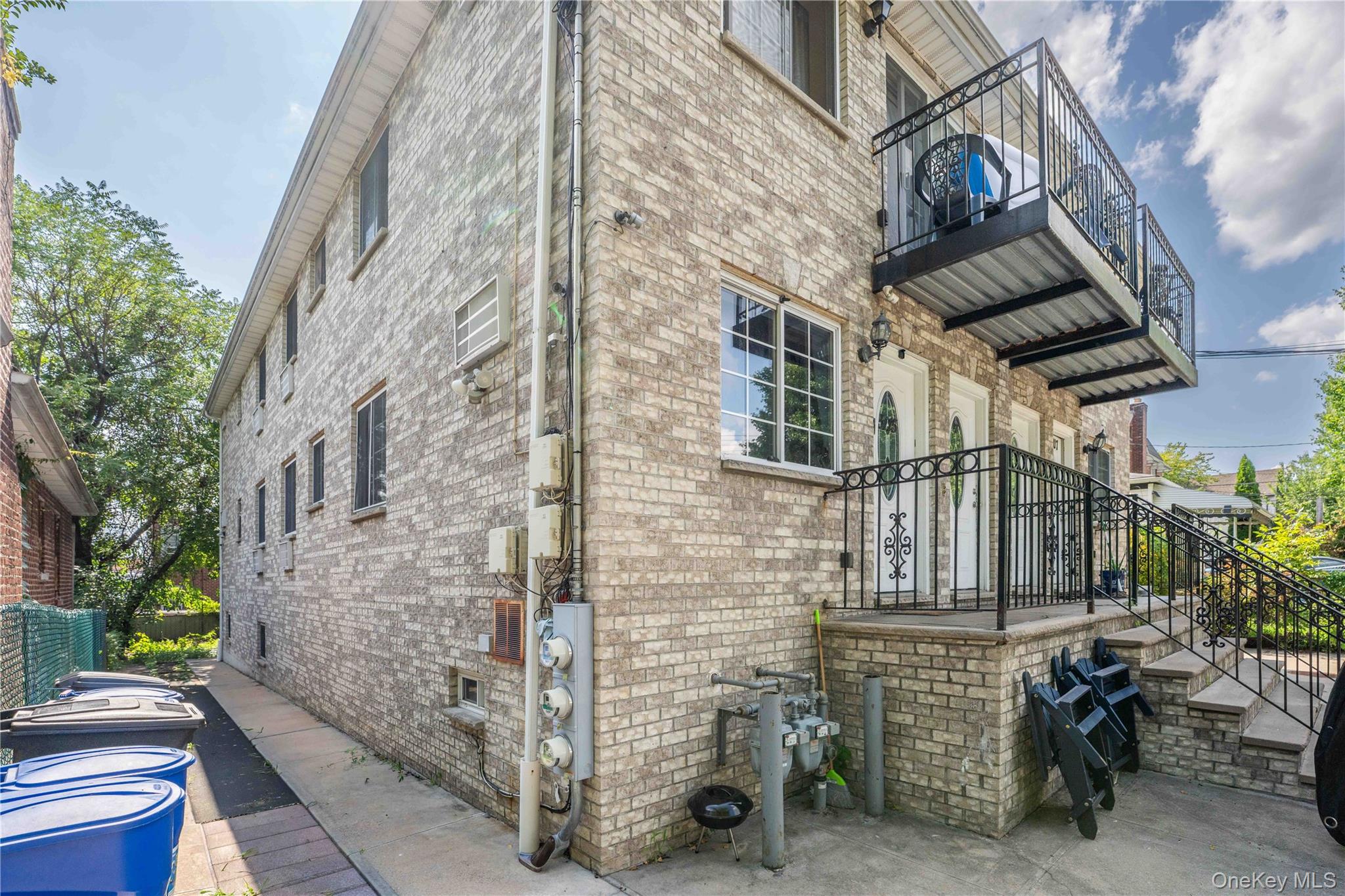 3115 Fenton Avenue – For Sale photo 2