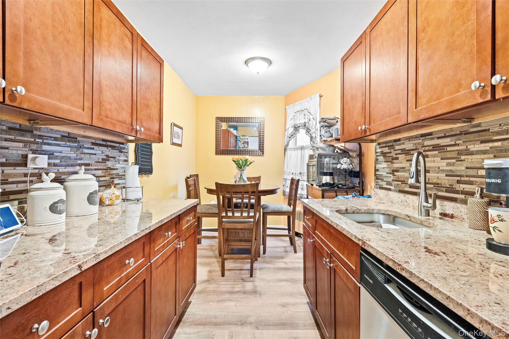 2080 Barnes Avenue, Unit 4A photo 9
