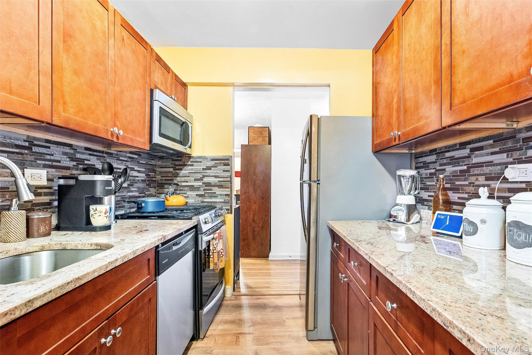 2080 Barnes Avenue, Unit 4A photo 13