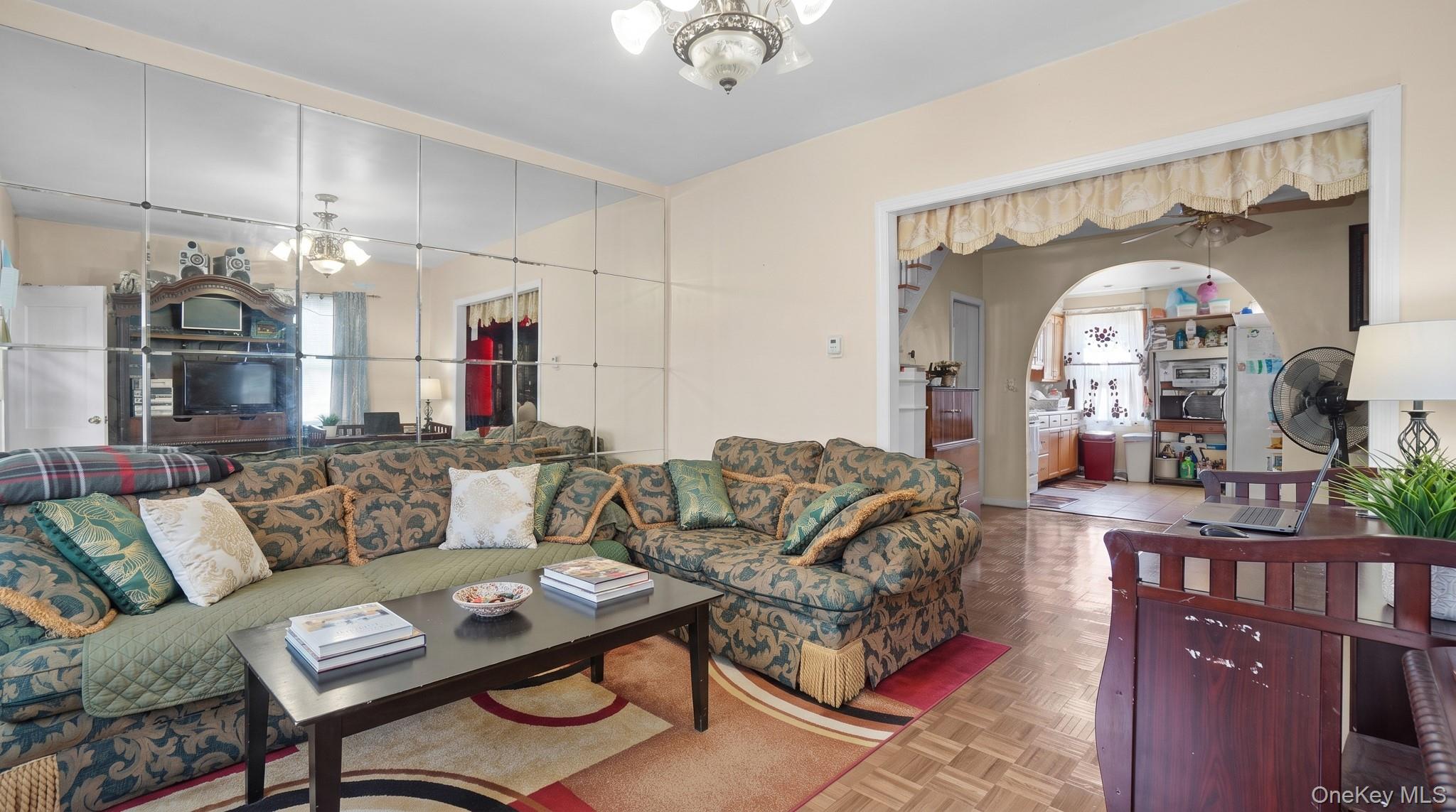 190-27 109th Road – For Sale photo 6