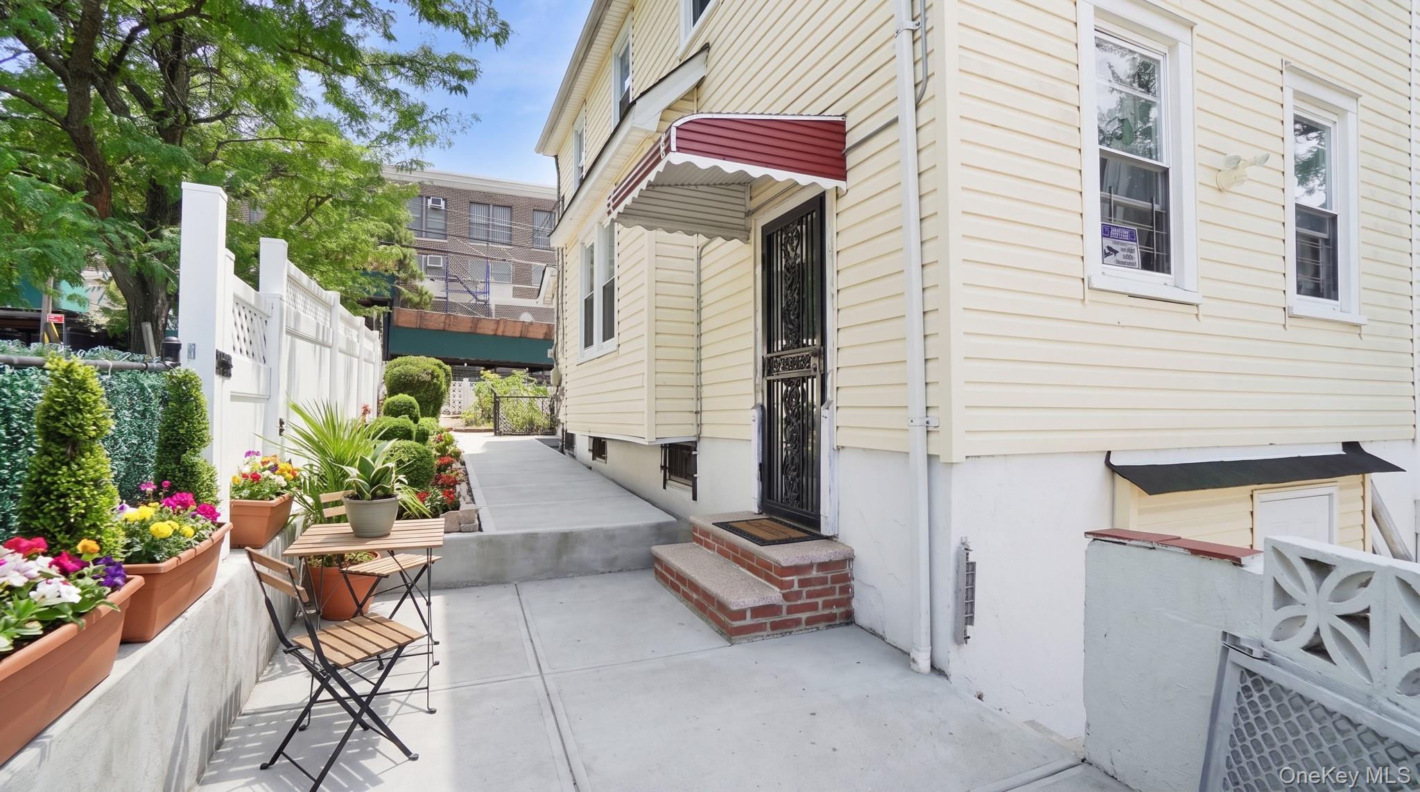 190-27 109th Road – For Sale photo 16