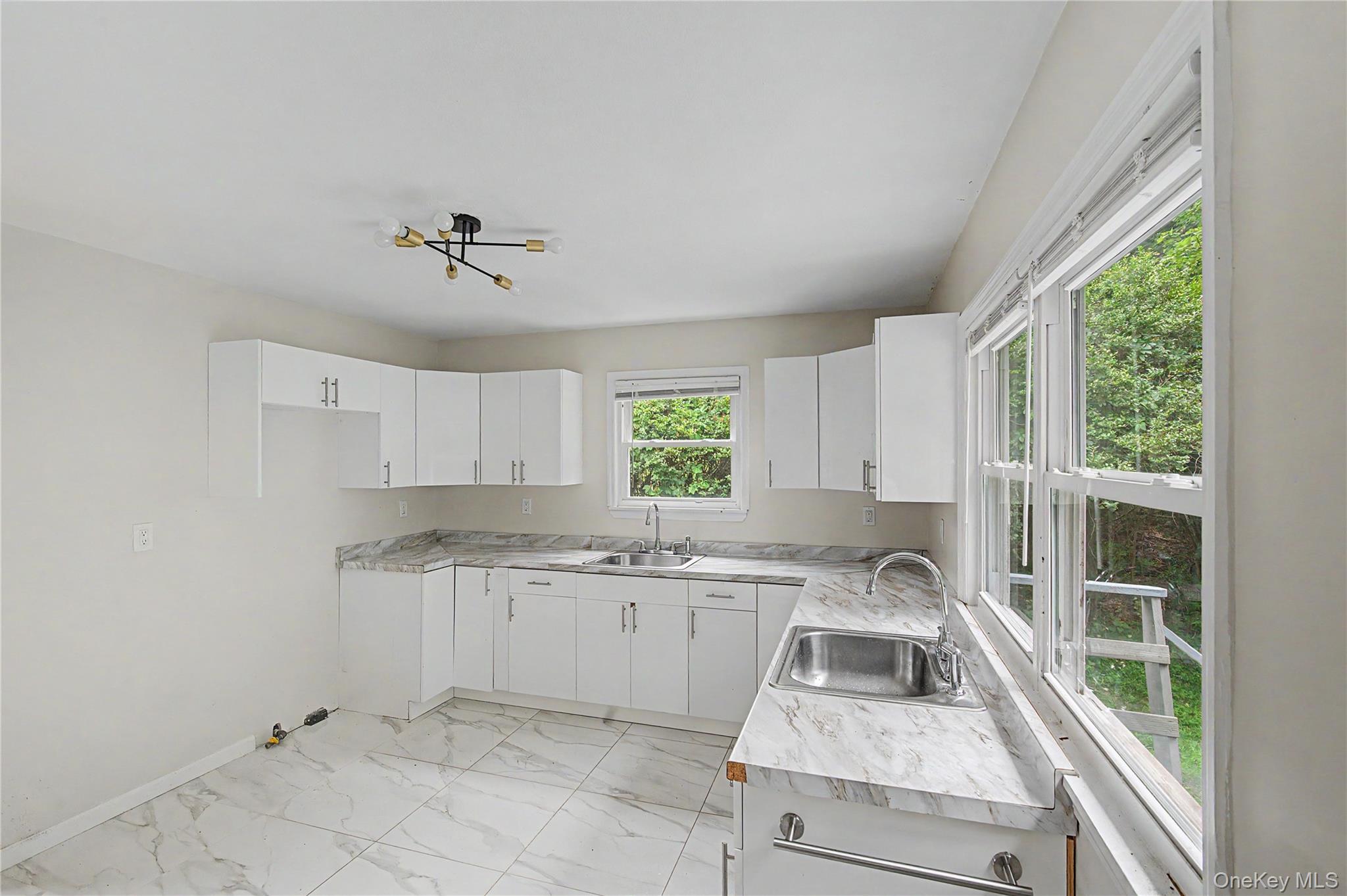 34 Duelk Avenue – For Sale photo 6