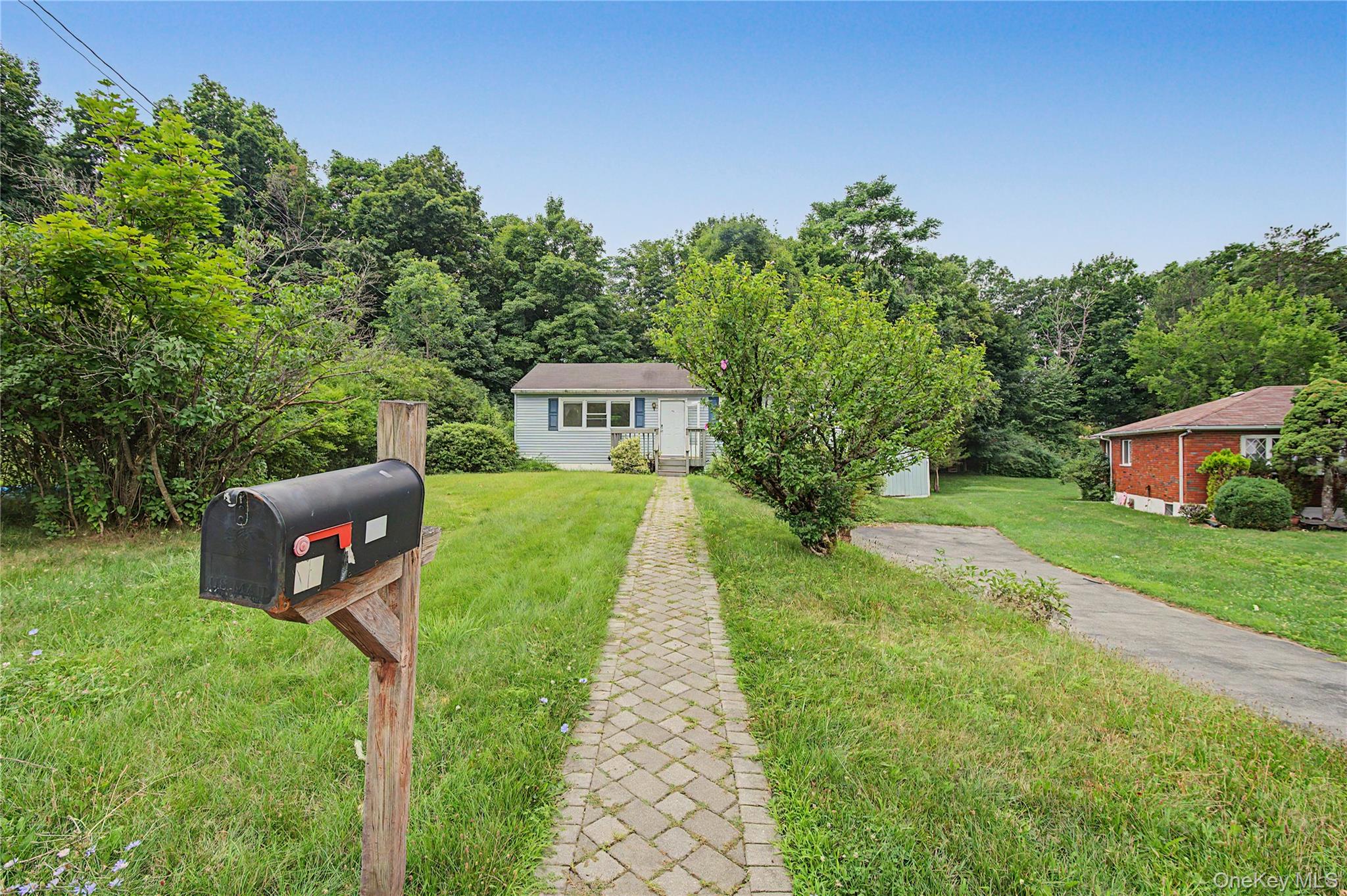 34 Duelk Avenue – For Sale