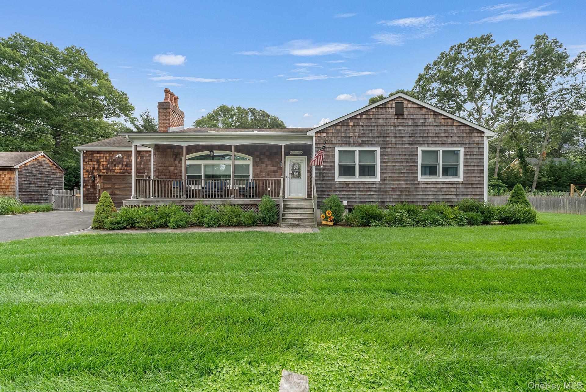 10 7th Street – For Sale