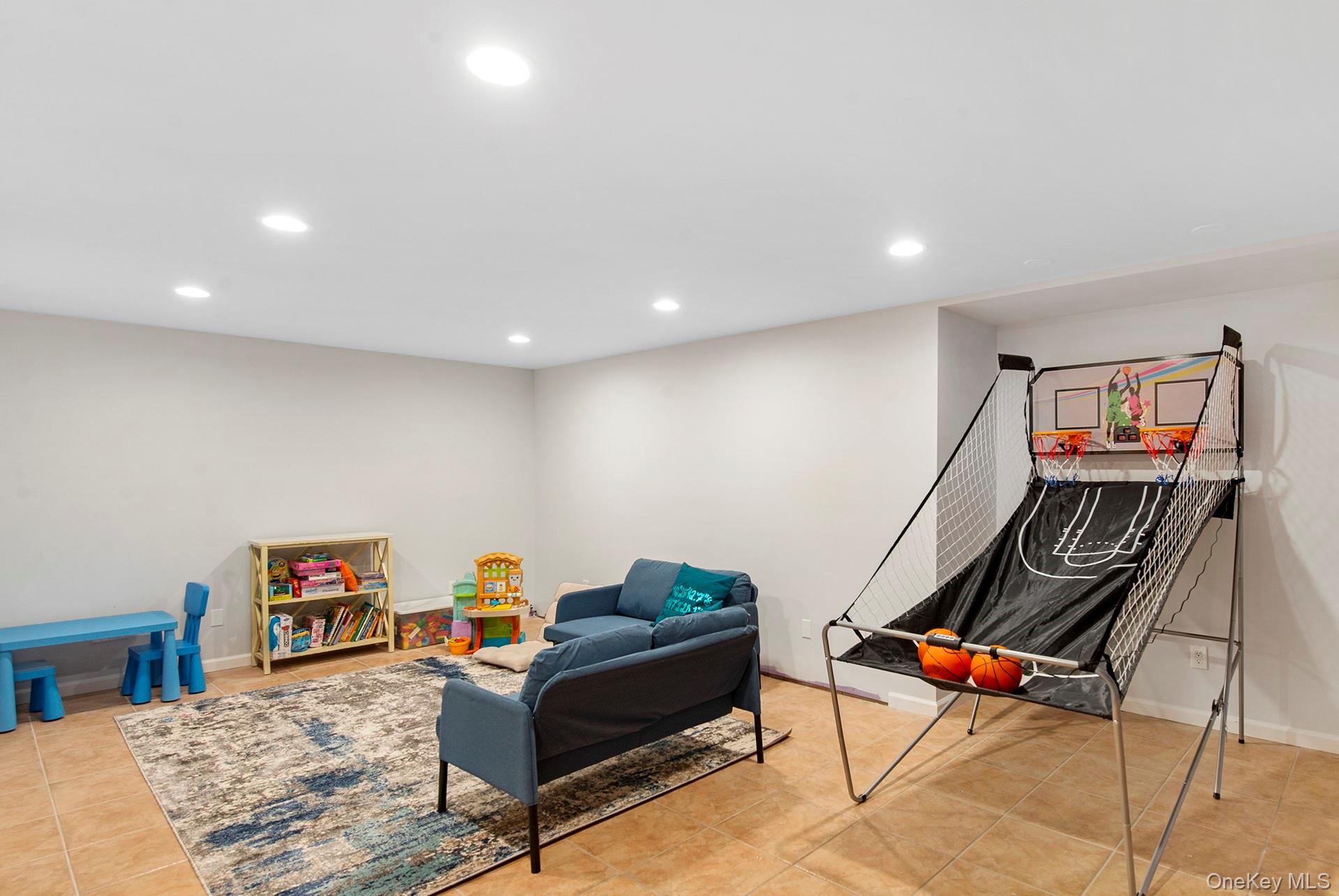 10 7th Street – For Sale photo 13