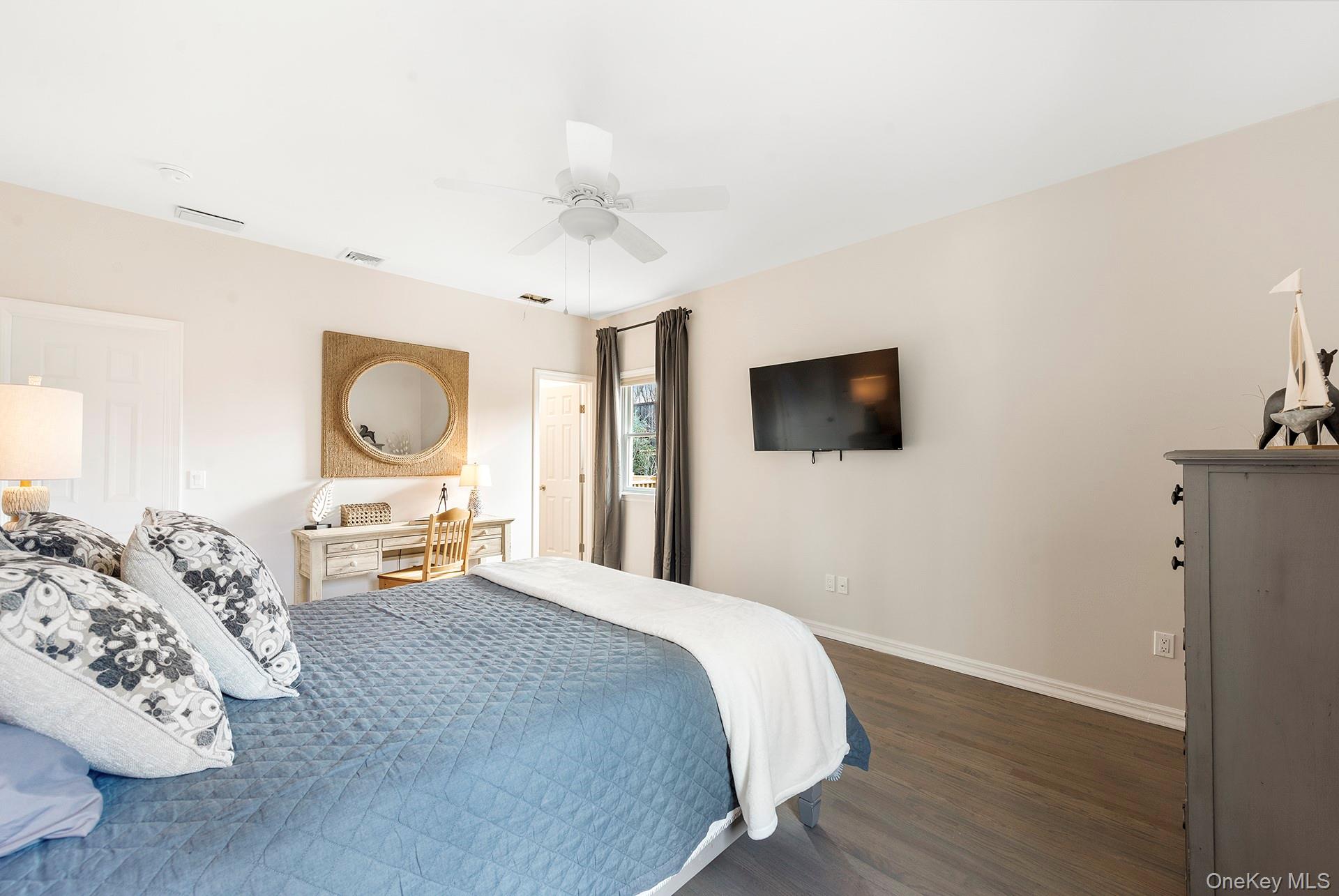 10 7th Street – For Sale photo 15