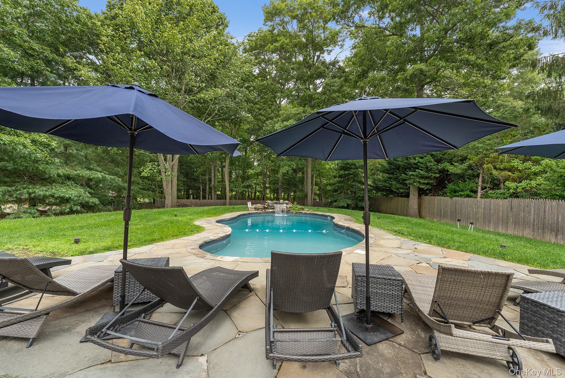 10 7th Street – For Sale photo 20