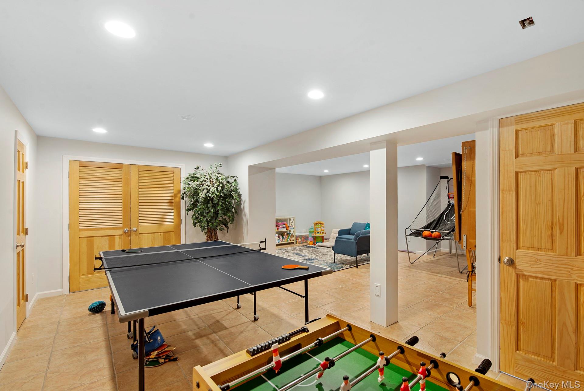 10 7th Street – For Sale photo 12
