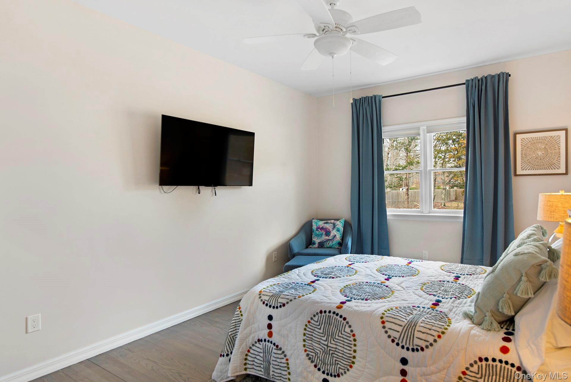 10 7th Street – For Sale photo 4