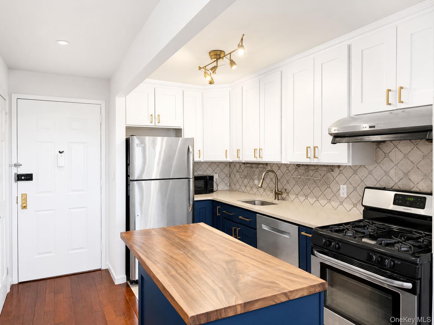 3749 81st Street, Unit 7D photo 38