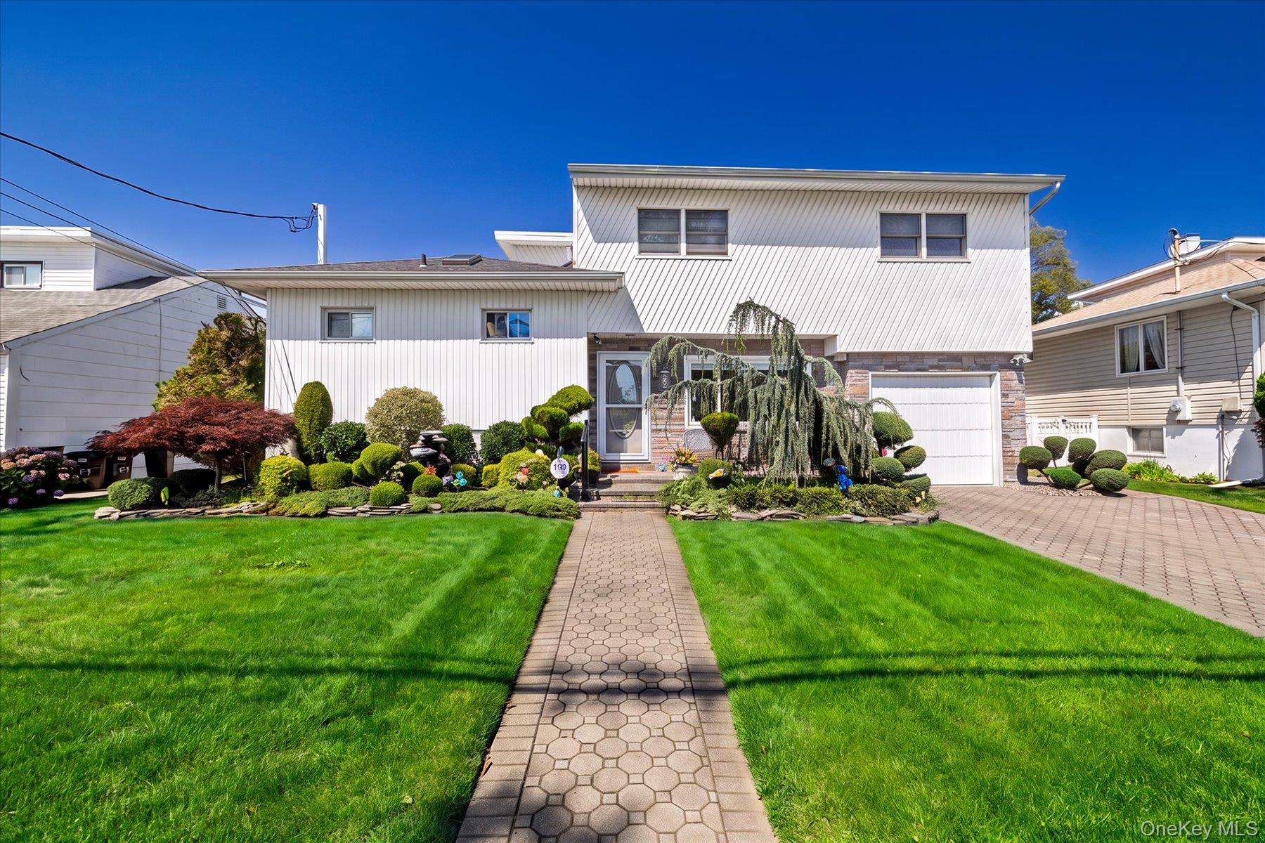 3495 Bayfield Boulevard – For Sale photo 2