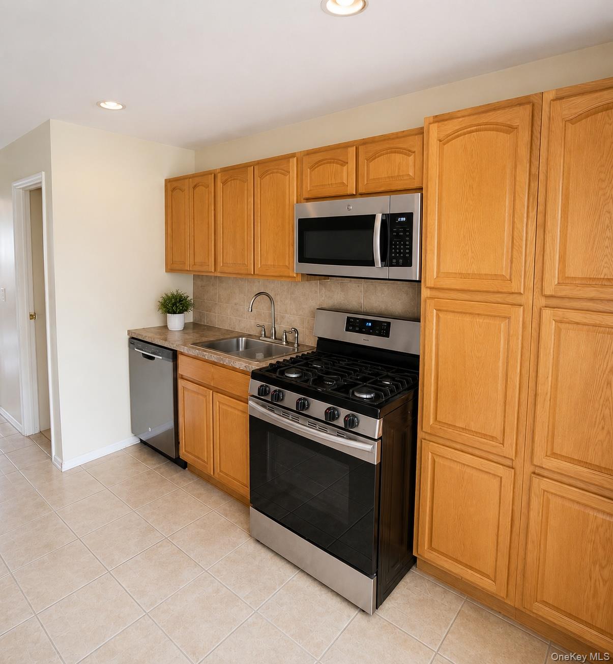 107 Morningside Avenue – For Sale photo 8