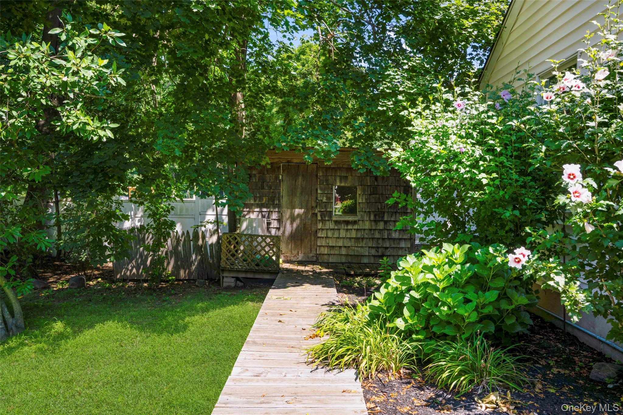 208 Woodhampton Drive – For Sale photo 29