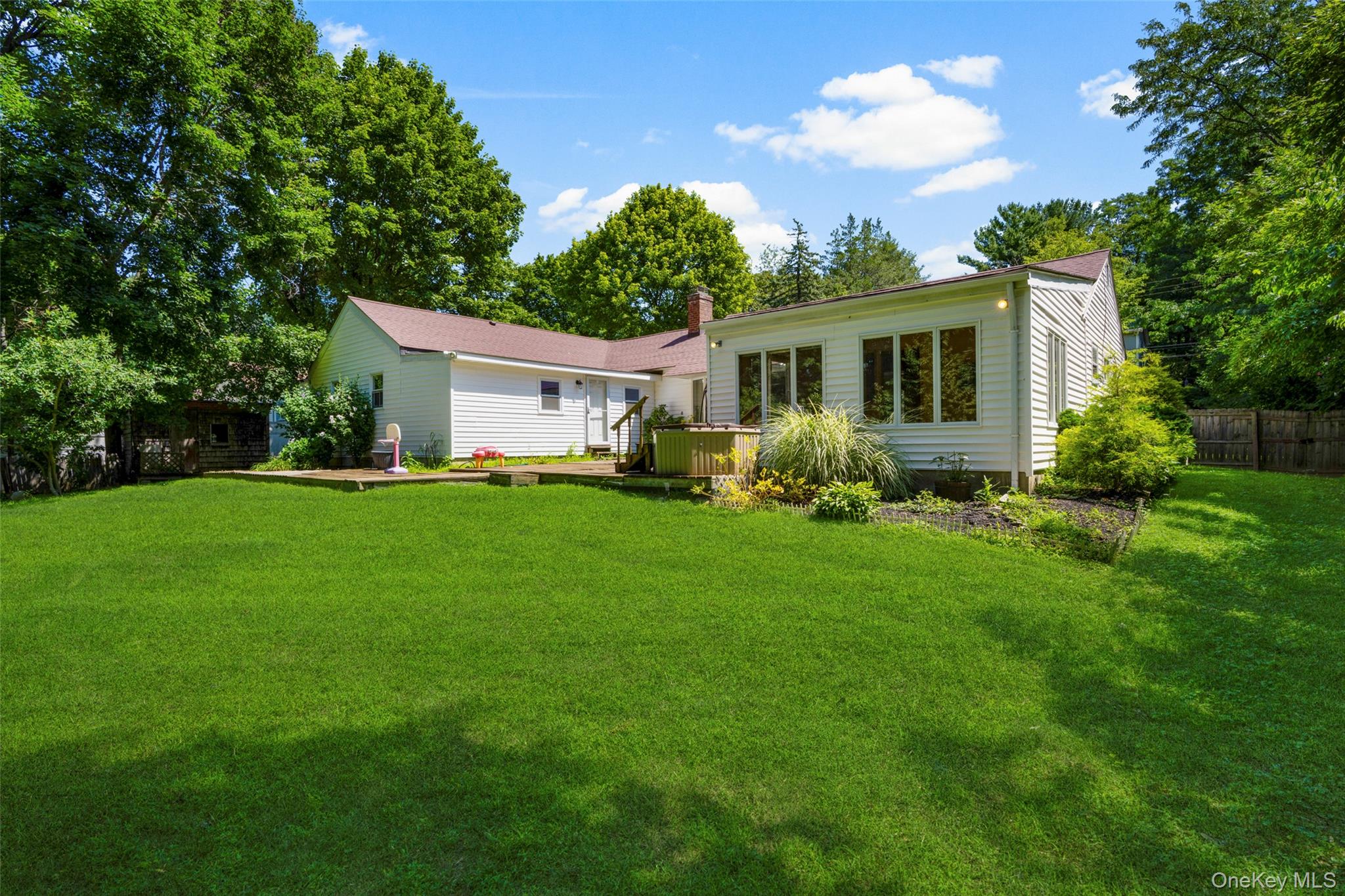 208 Woodhampton Drive – For Sale photo 32