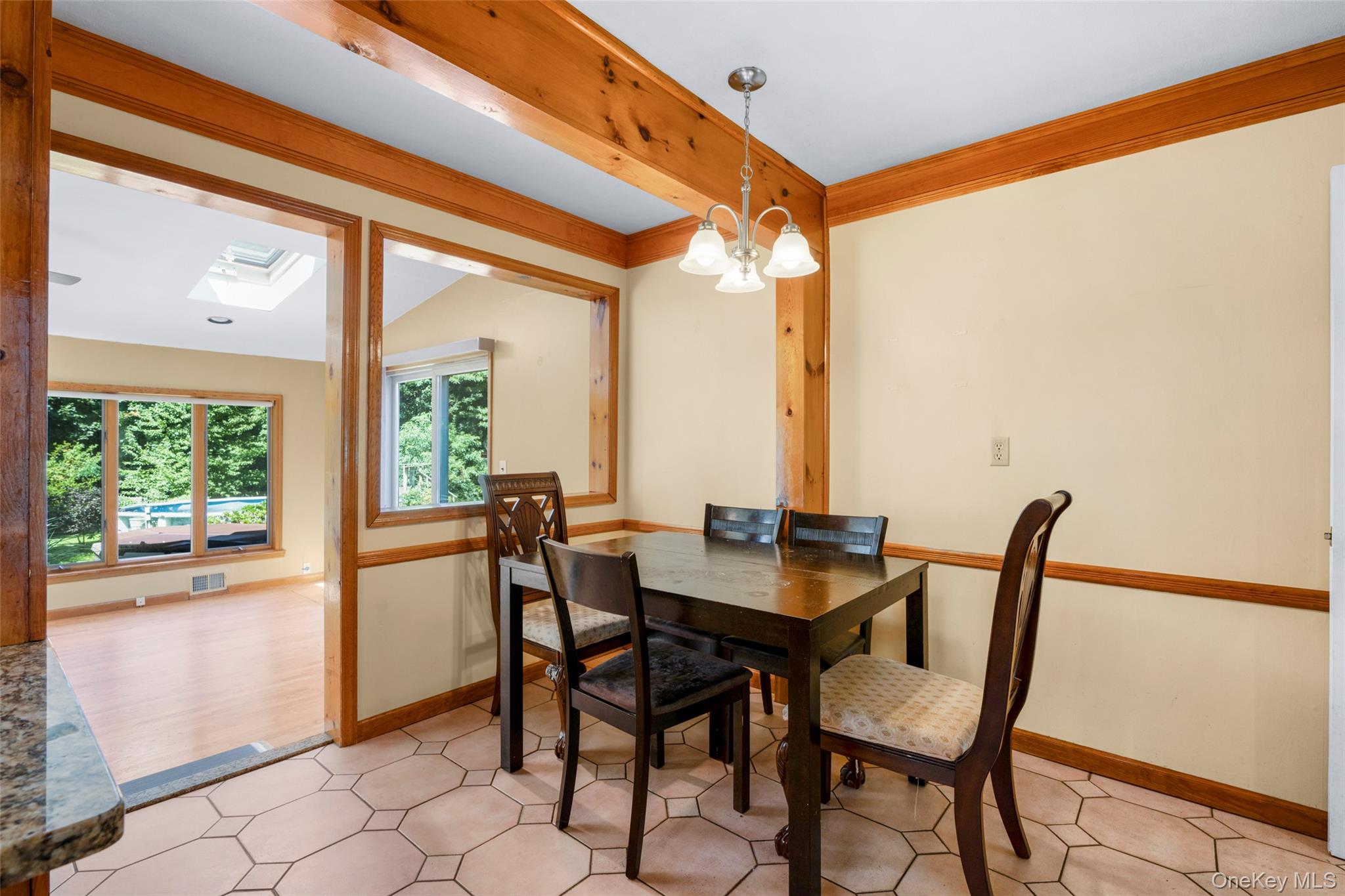 208 Woodhampton Drive – For Sale photo 8