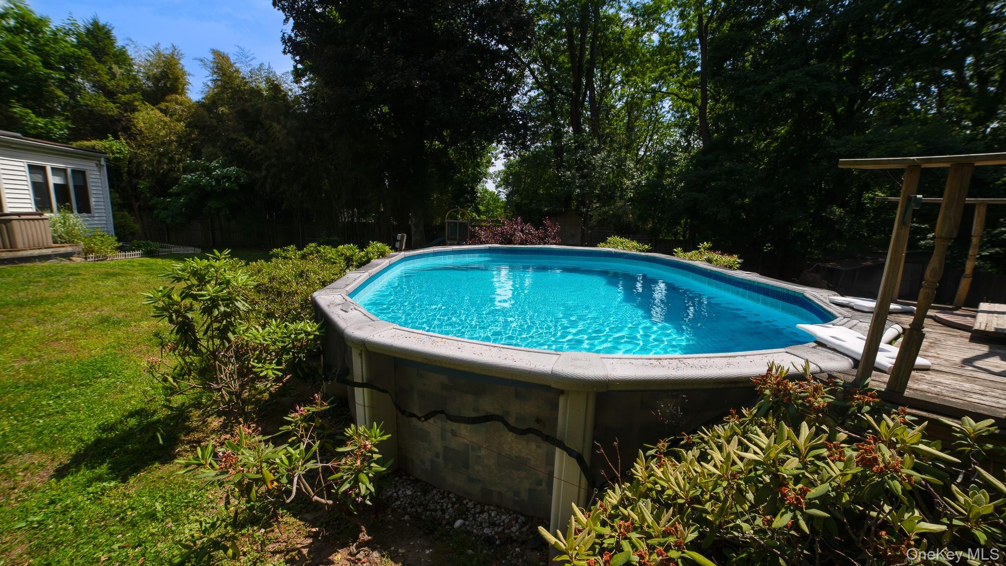208 Woodhampton Drive – For Sale photo 34