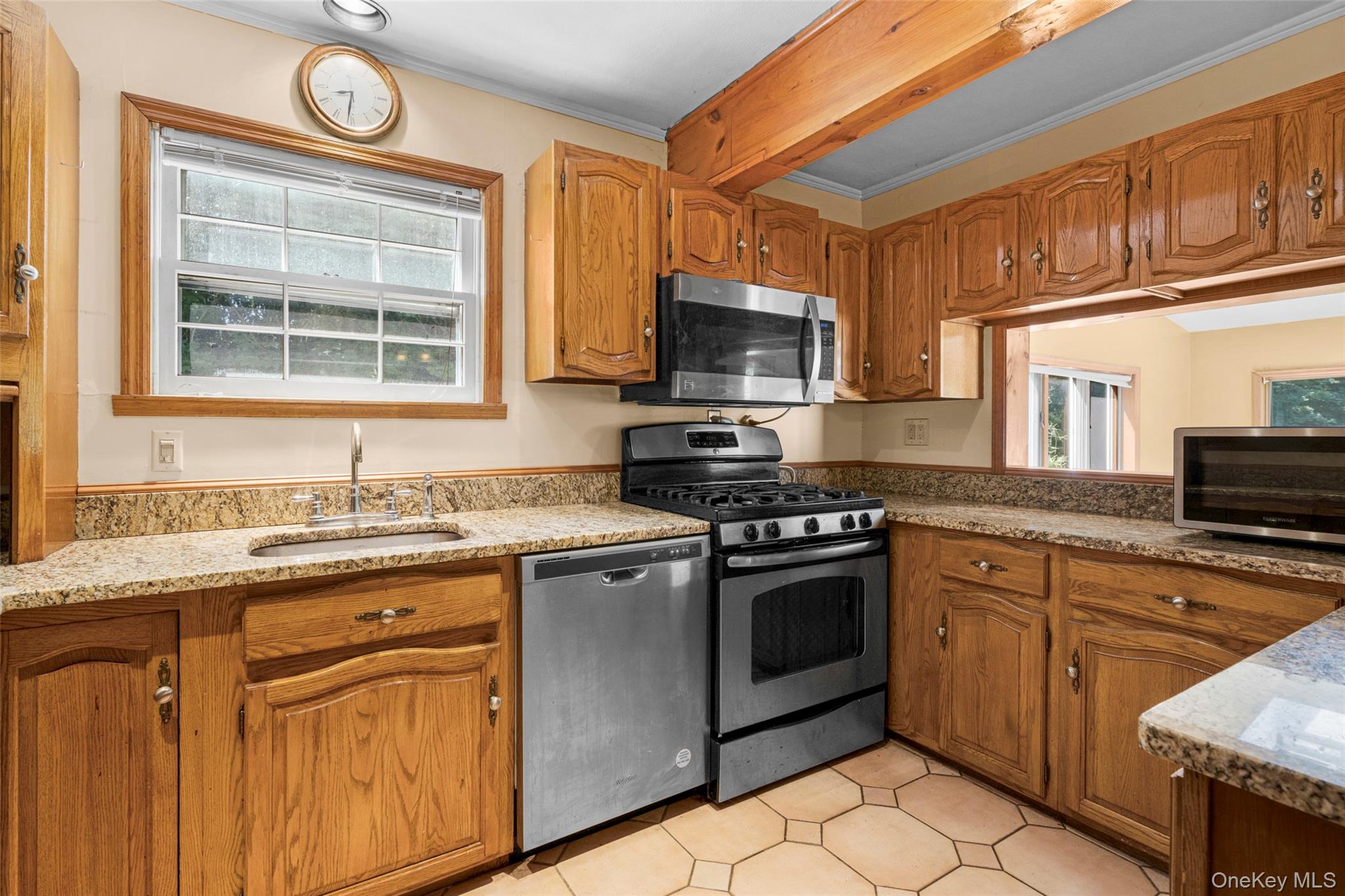 208 Woodhampton Drive – For Sale photo 7