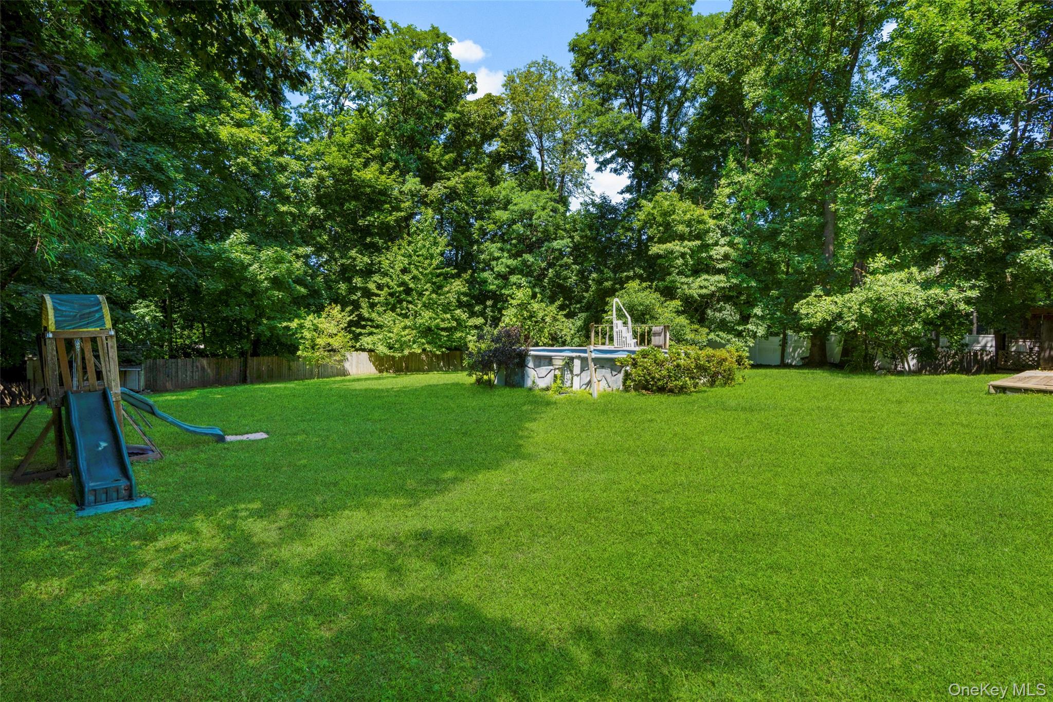 208 Woodhampton Drive – For Sale photo 31