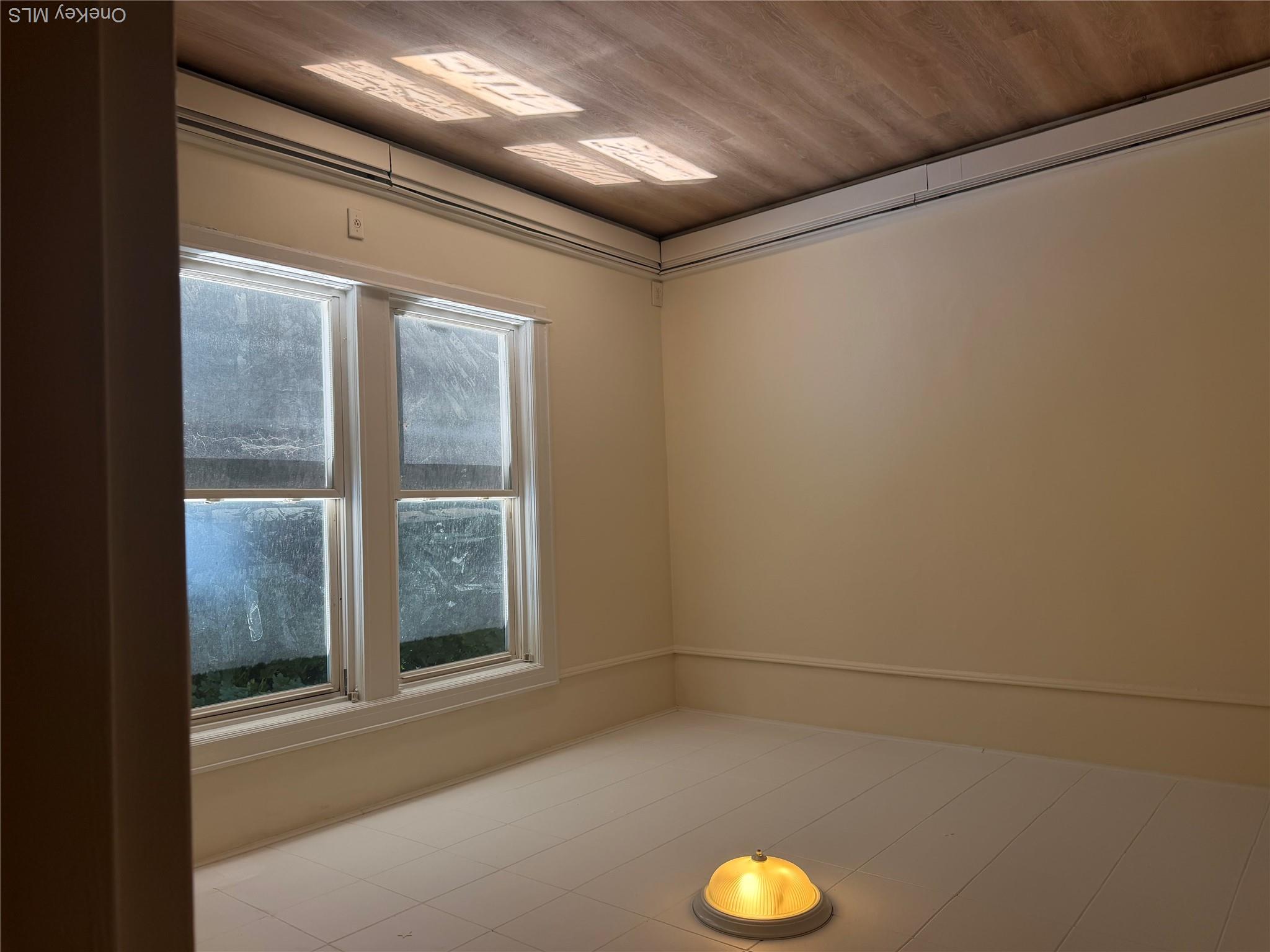 572 Warburton Avenue, Unit 2E photo 5