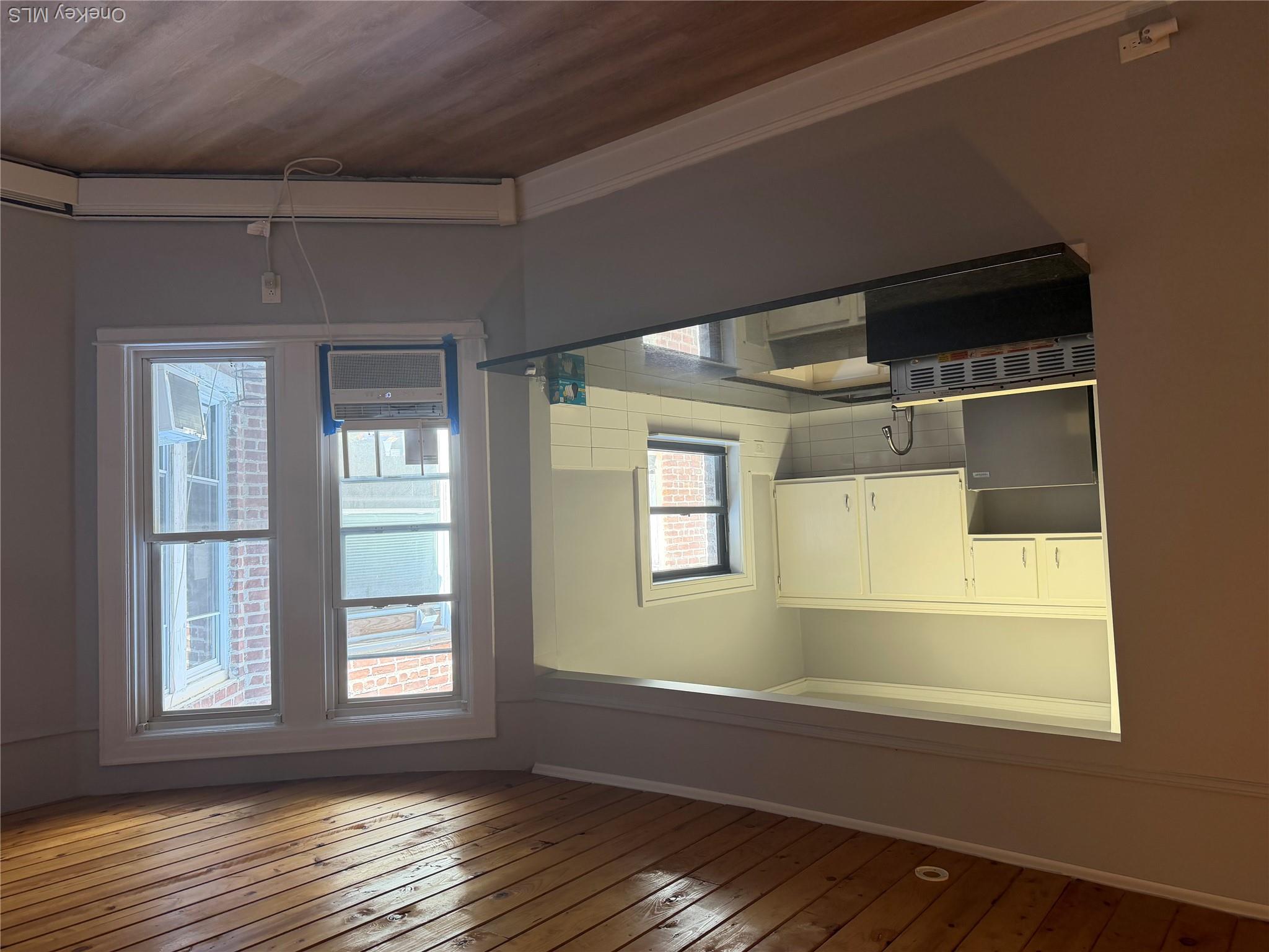 572 Warburton Avenue, Unit 2E photo 3