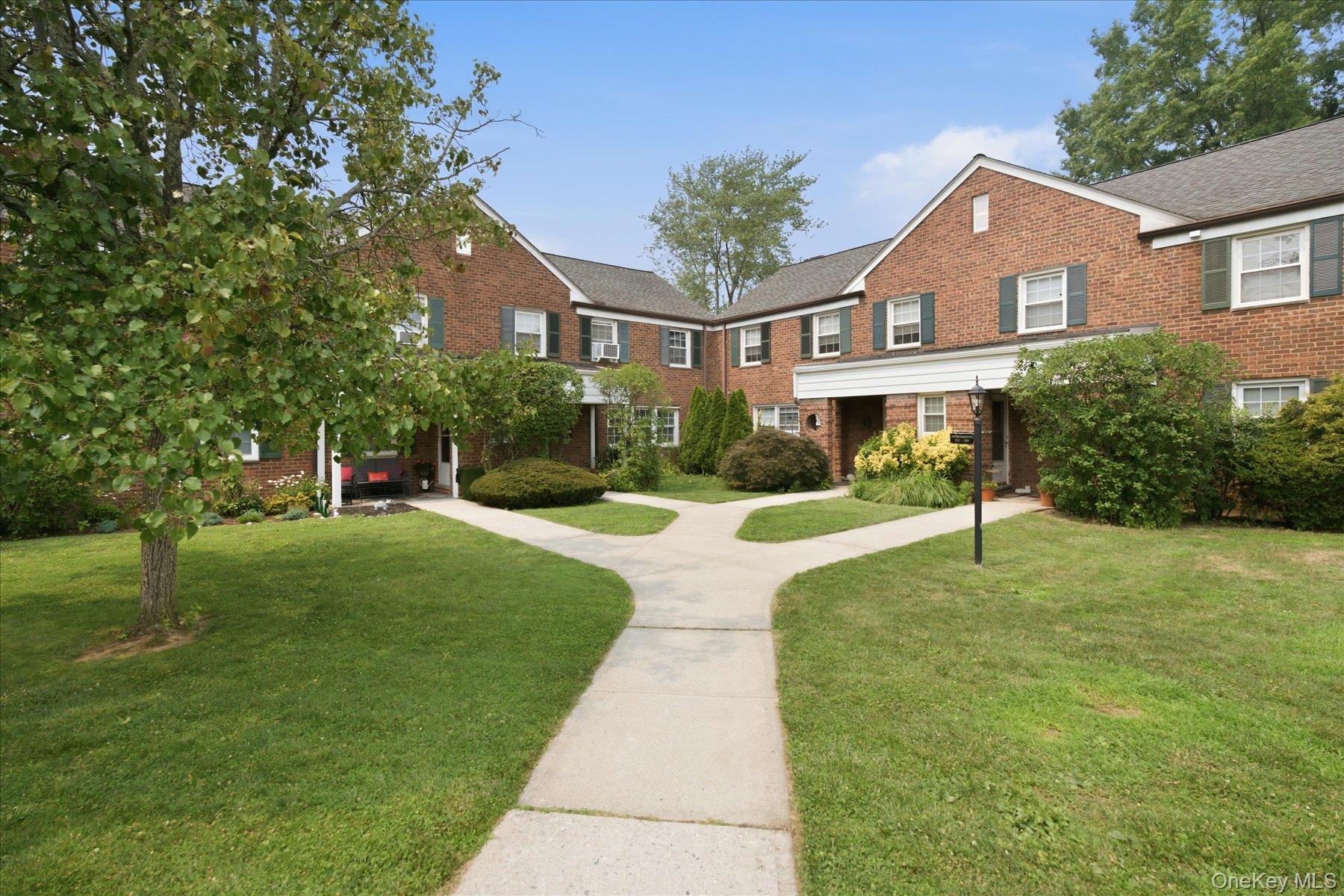 117 Robins Road, Unit 117 photo 2