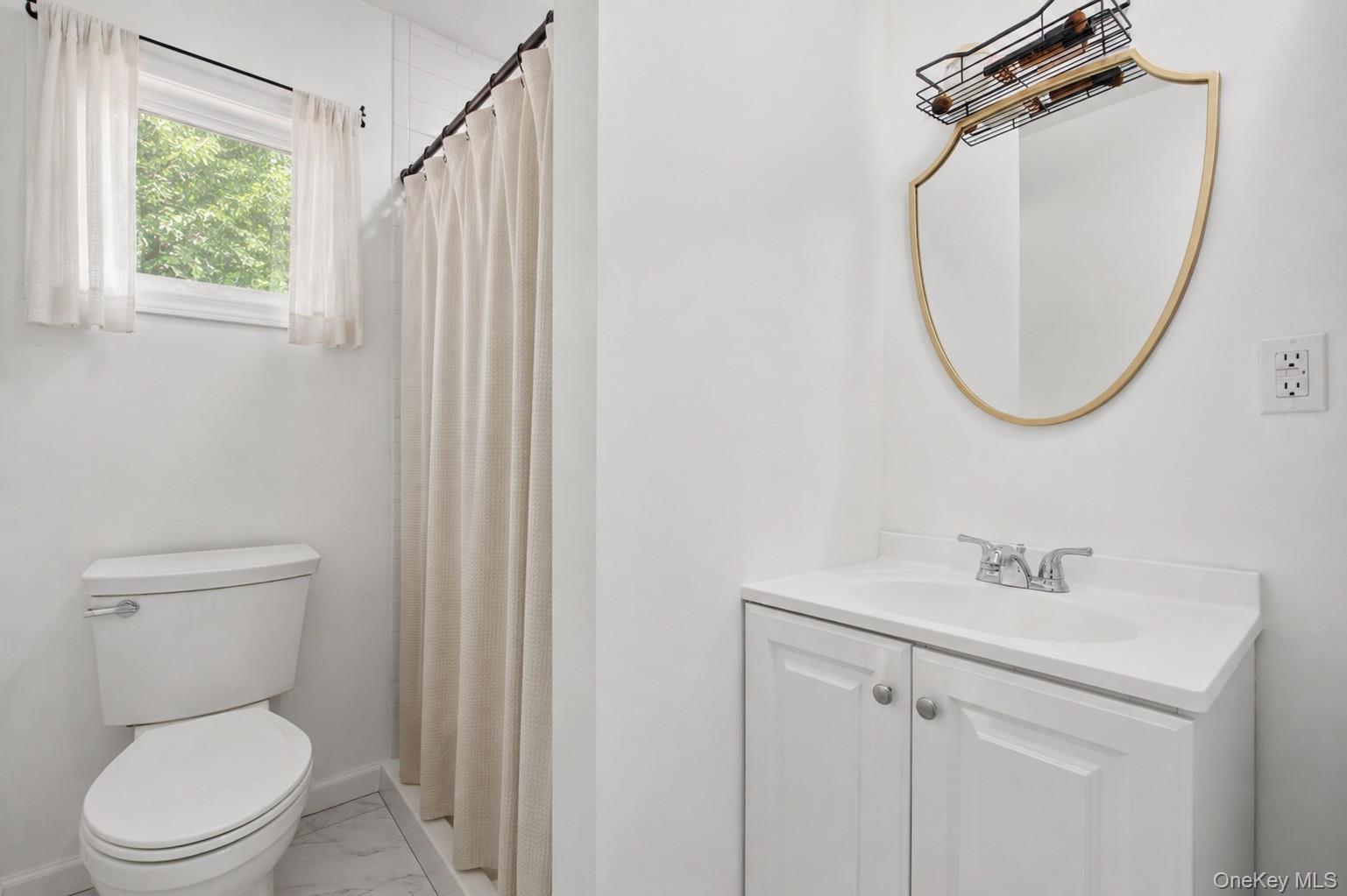 16 Marlboro Place – For Sale photo 9