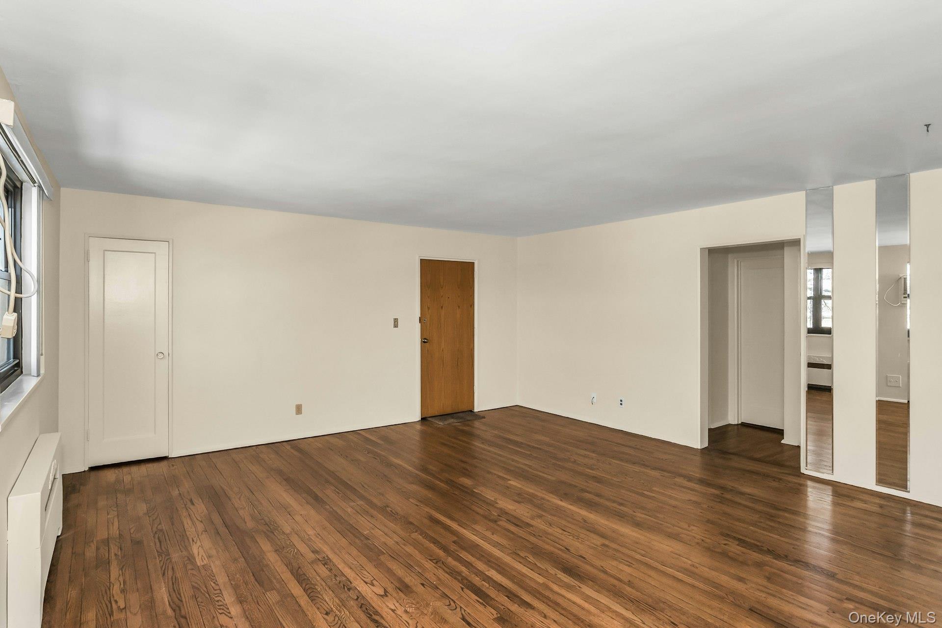 21-47 Utopia Parkway, Unit 2 photo 4