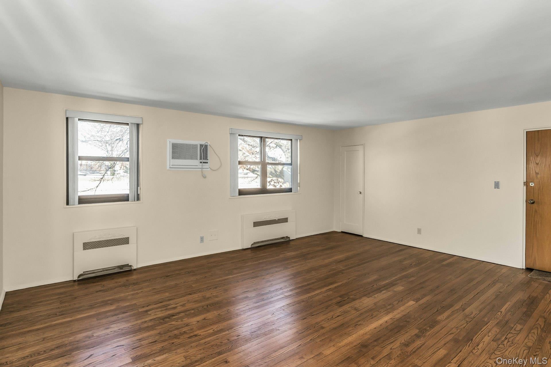 21-47 Utopia Parkway, Unit 2 photo 5