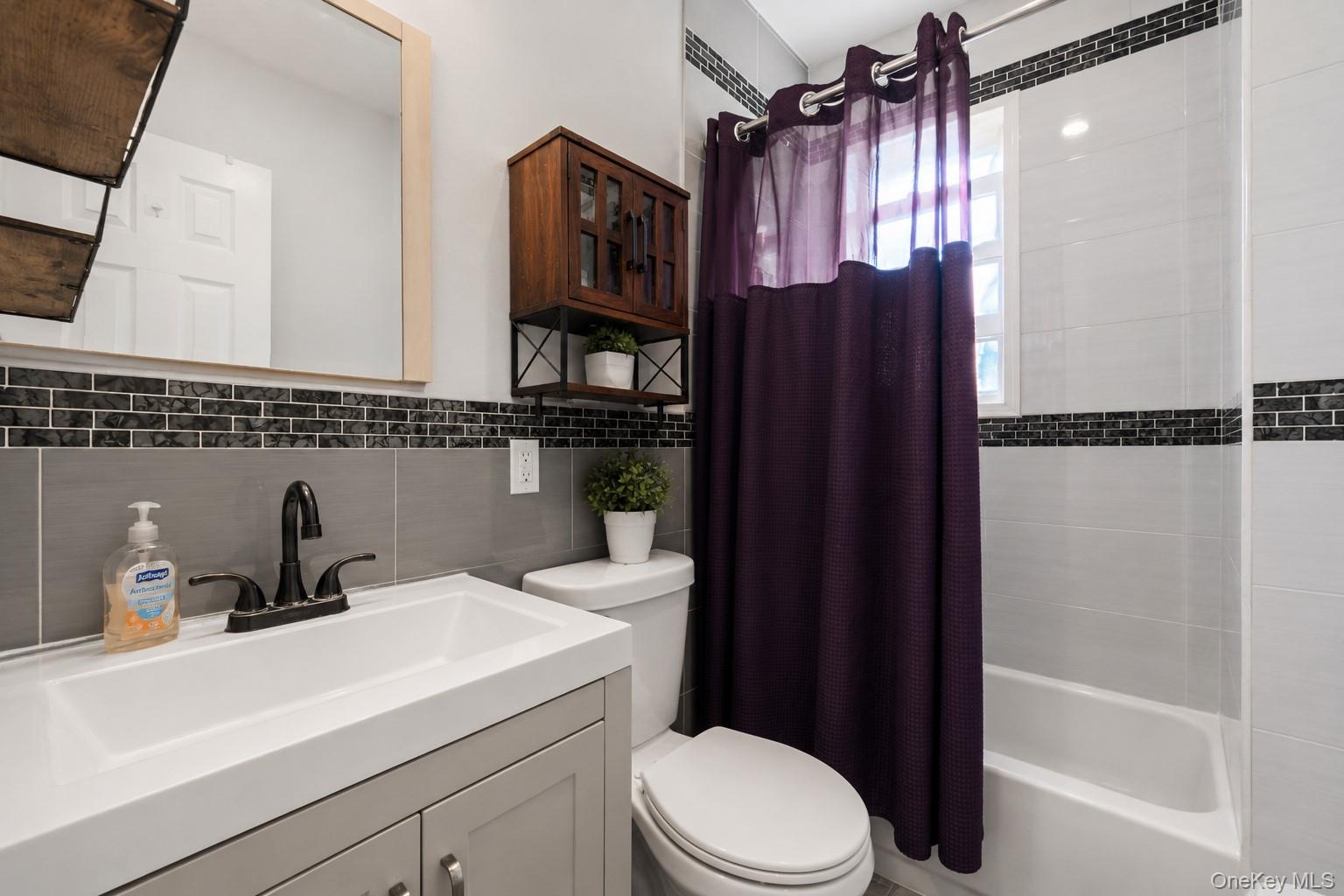 960 E 221st Street – For Sale photo 27