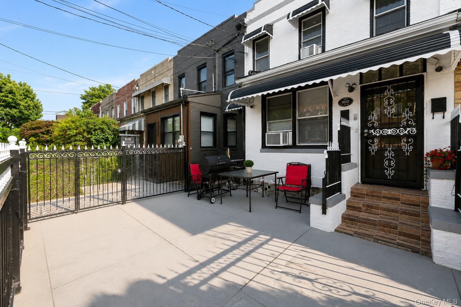 960 E 221st Street – For Sale photo 4