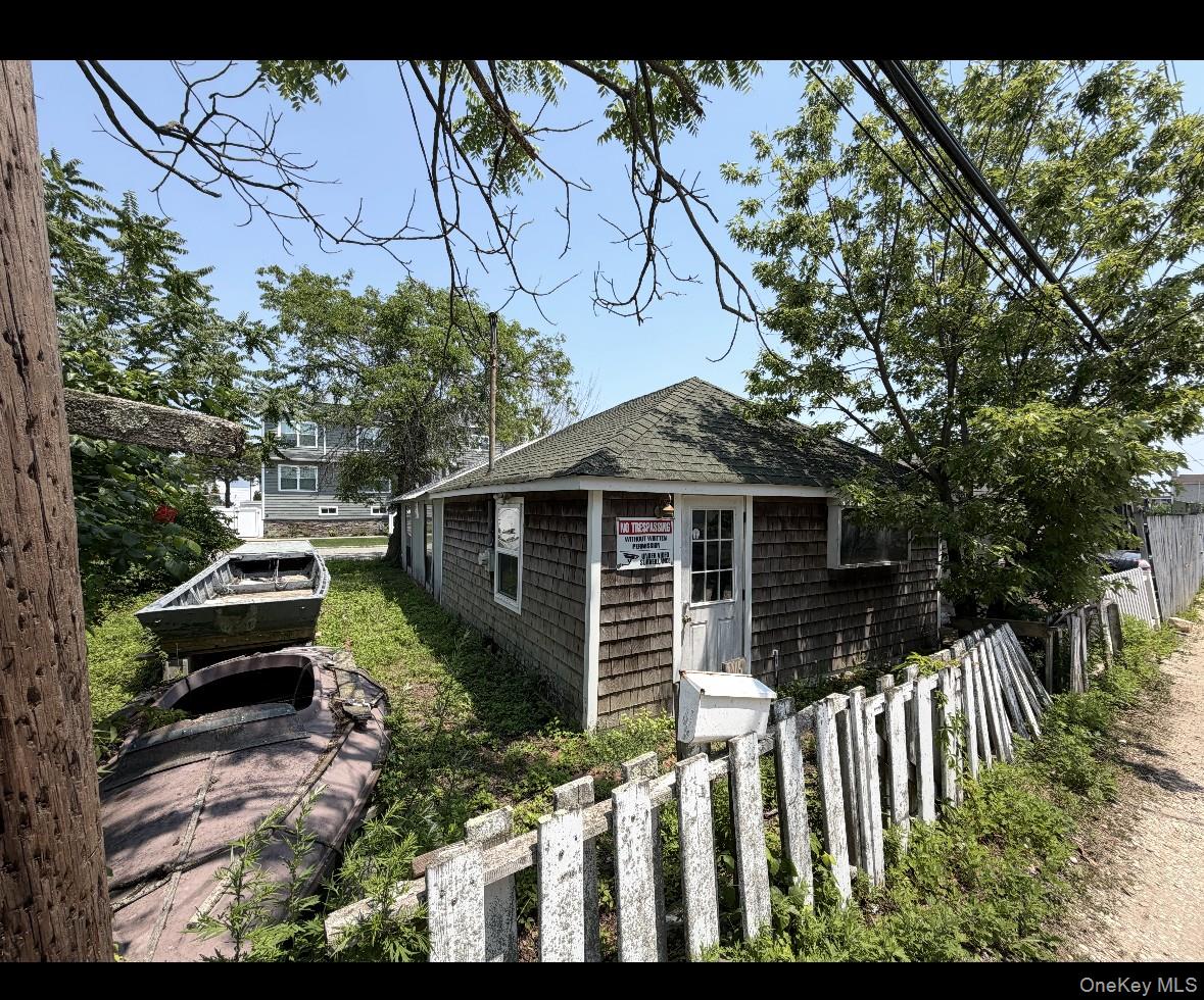 3908-A Sands Lane – For Sale