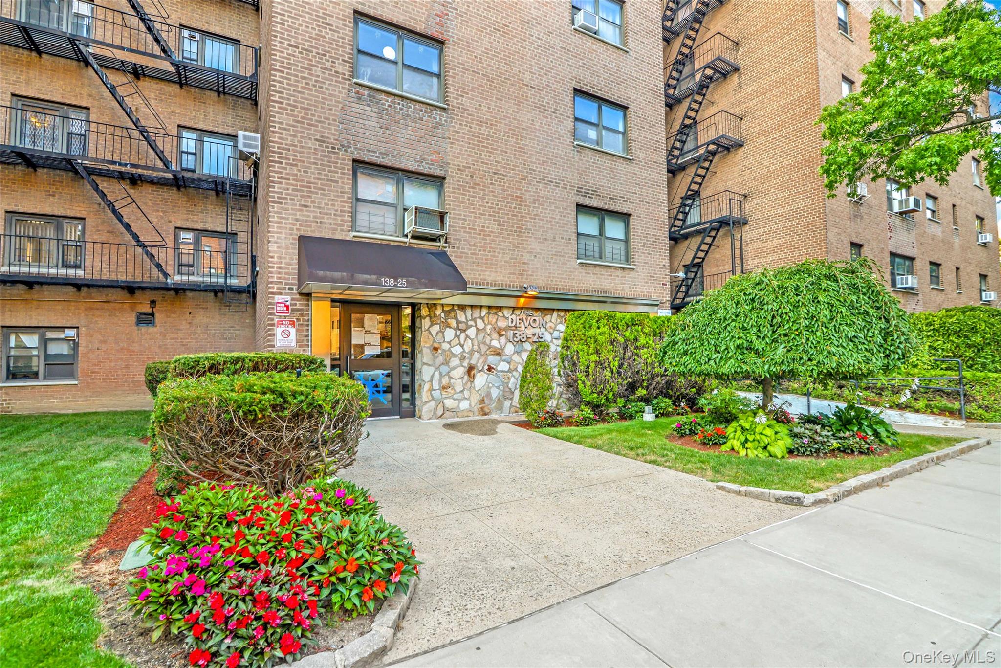 138-25 31 Drive, Unit 6L photo 11
