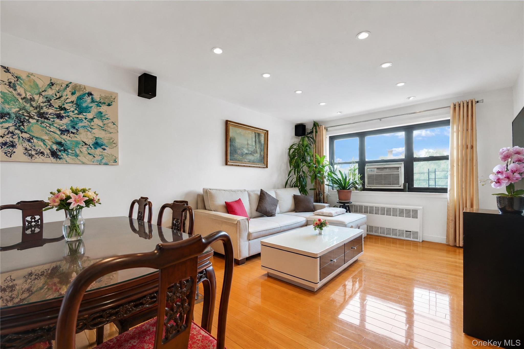 138-25 31 Drive, Unit 6L photo 3