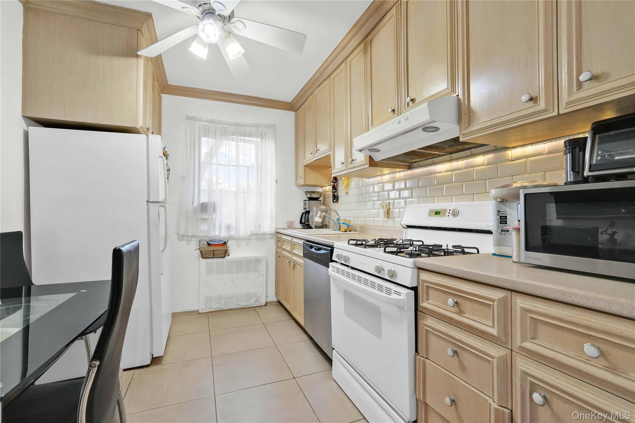 138-25 31 Drive, Unit 6L photo 10