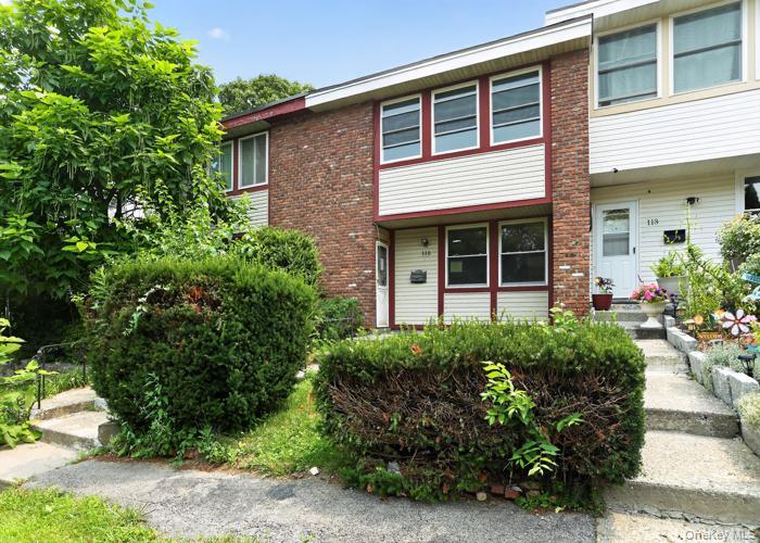 115 Rolling Way – For Sale photo 2