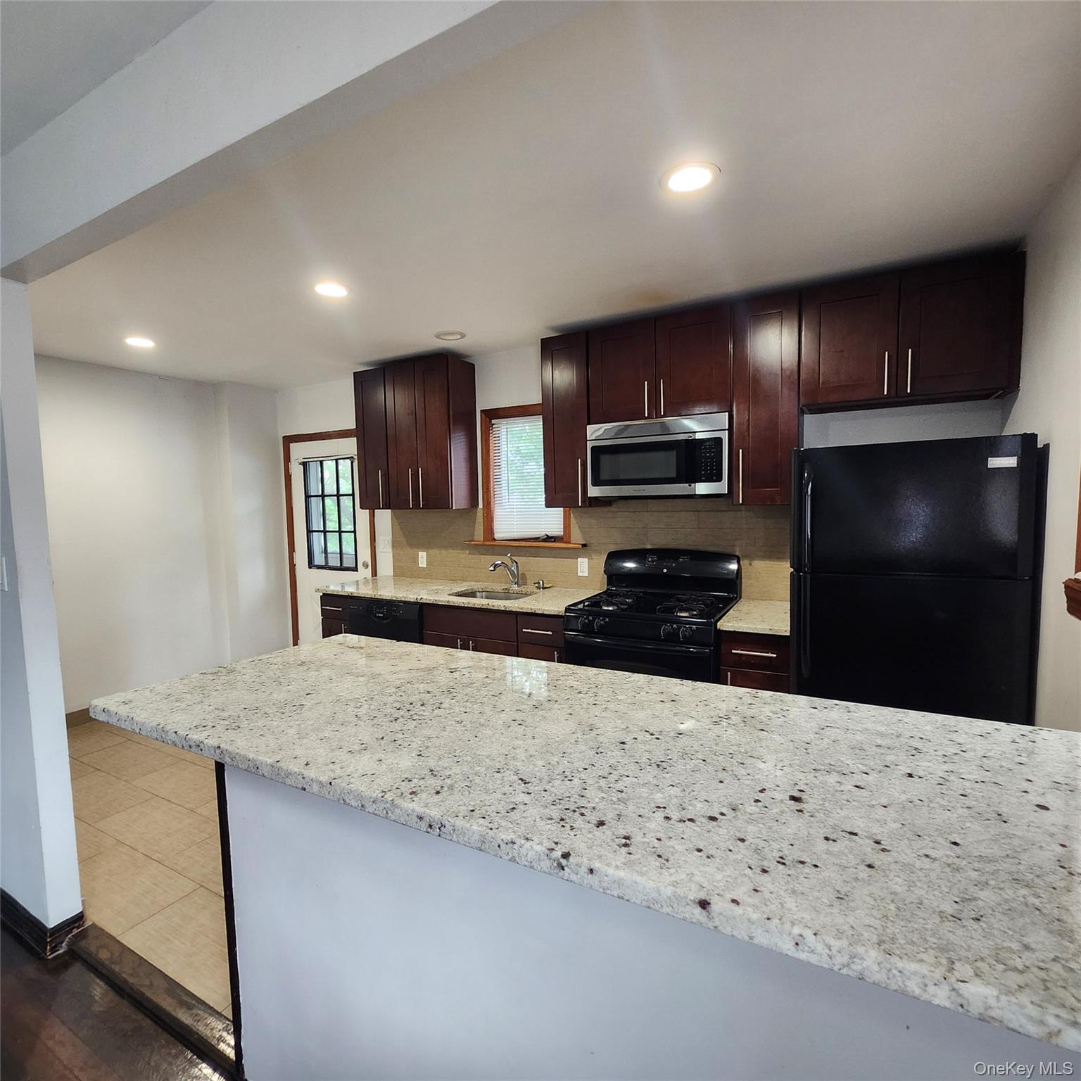 34 Parkside Drive – For Rent photo 7
