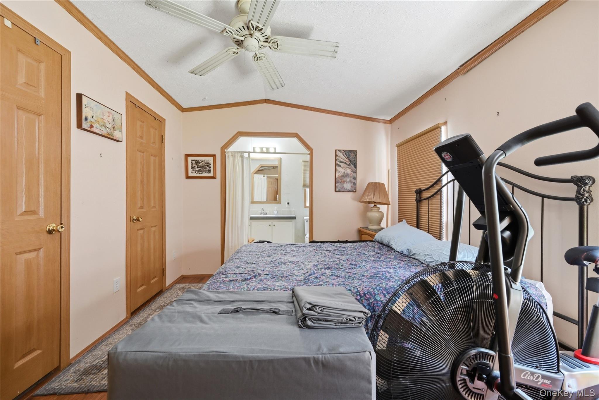 658-A11 Sound Avenue – For Sale photo 11