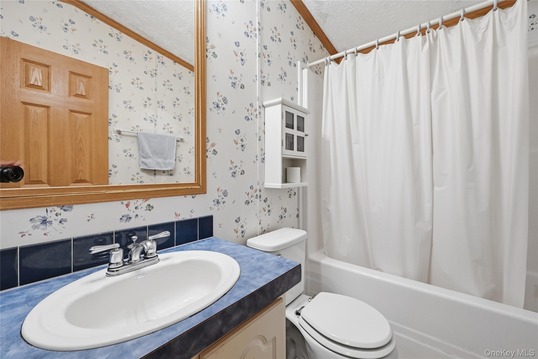 658-A11 Sound Avenue – For Sale photo 14