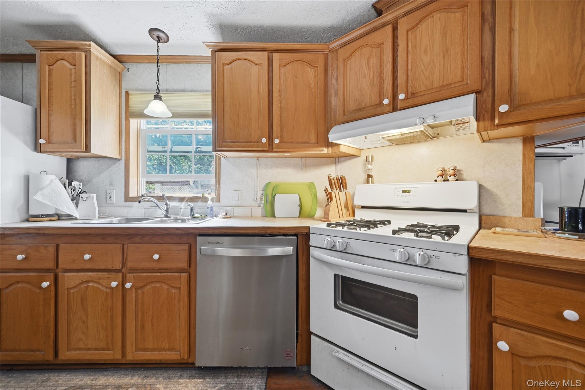 658-A11 Sound Avenue – For Sale photo 8