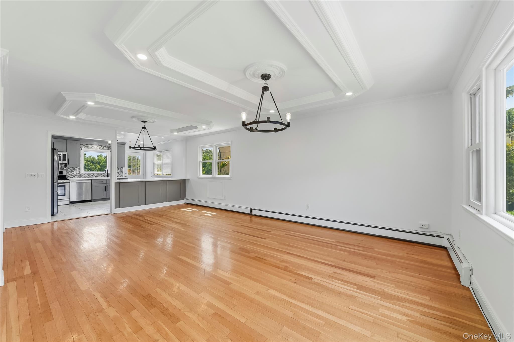 21 Bryn Mawr Place – For Sale photo 11