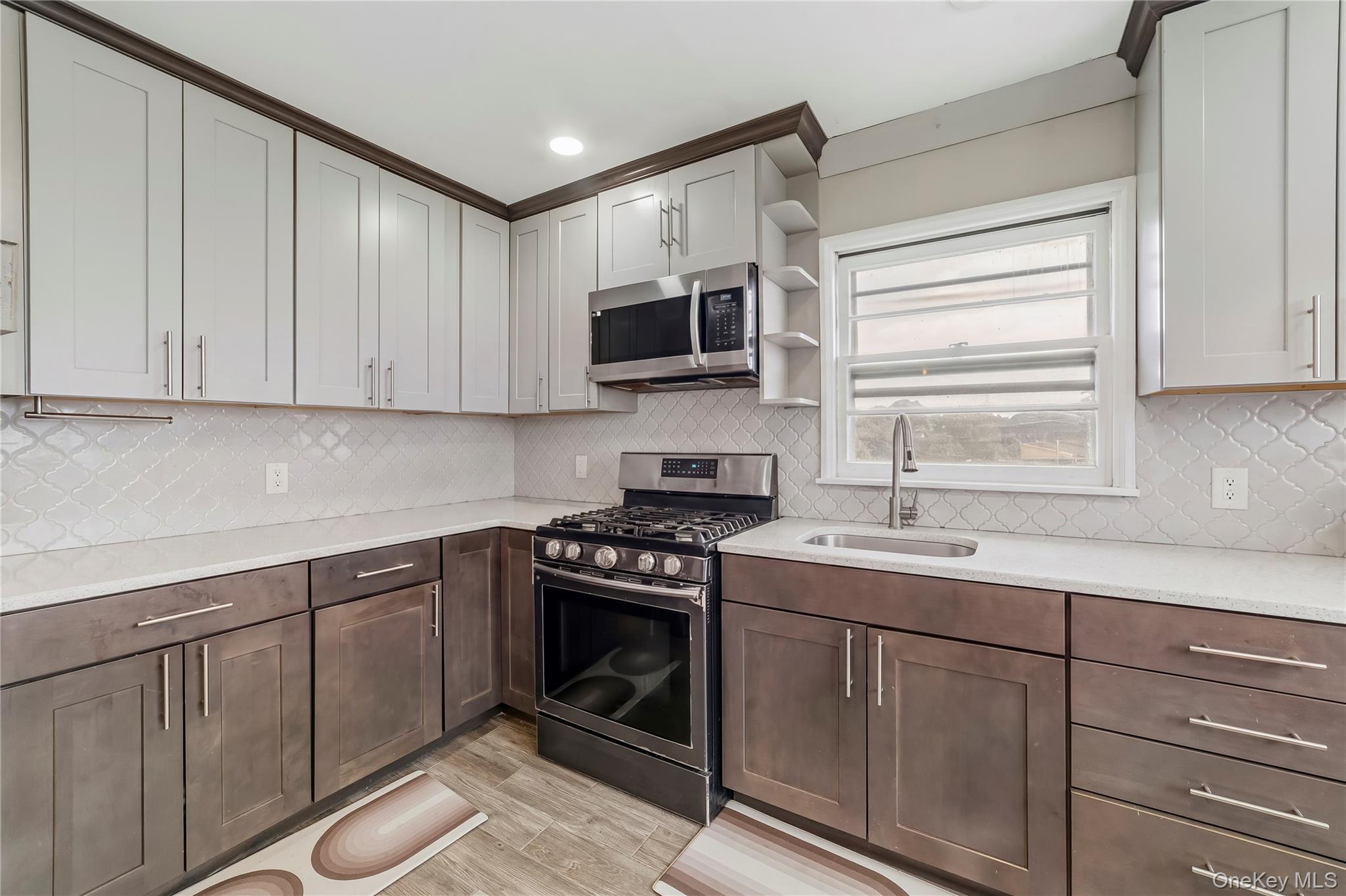 21 Bryn Mawr Place – For Sale photo 18